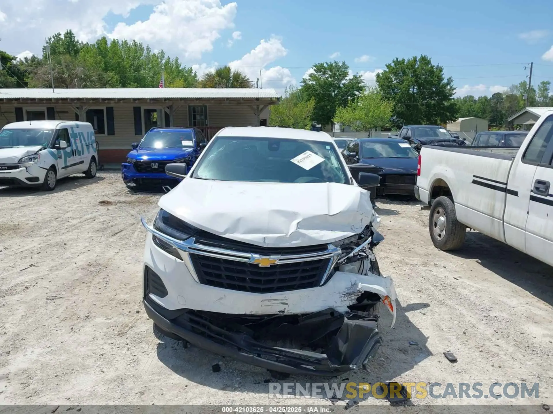 12 fotografías del automóvil dañado 3GNAXHEG3RL110391 CHEVROLET EQUINOX 2024