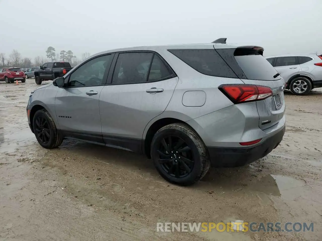 2 fotografías del automóvil dañado 3GNAXHEG3RL139082 CHEVROLET EQUINOX 2024