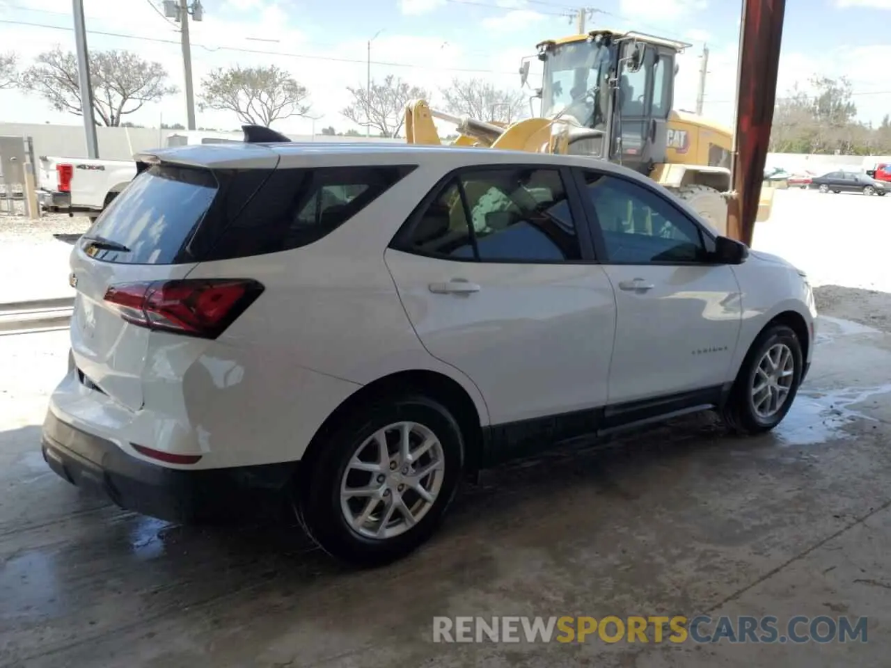 3 fotografías del automóvil dañado 3GNAXHEG4RL369746 CHEVROLET EQUINOX 2024