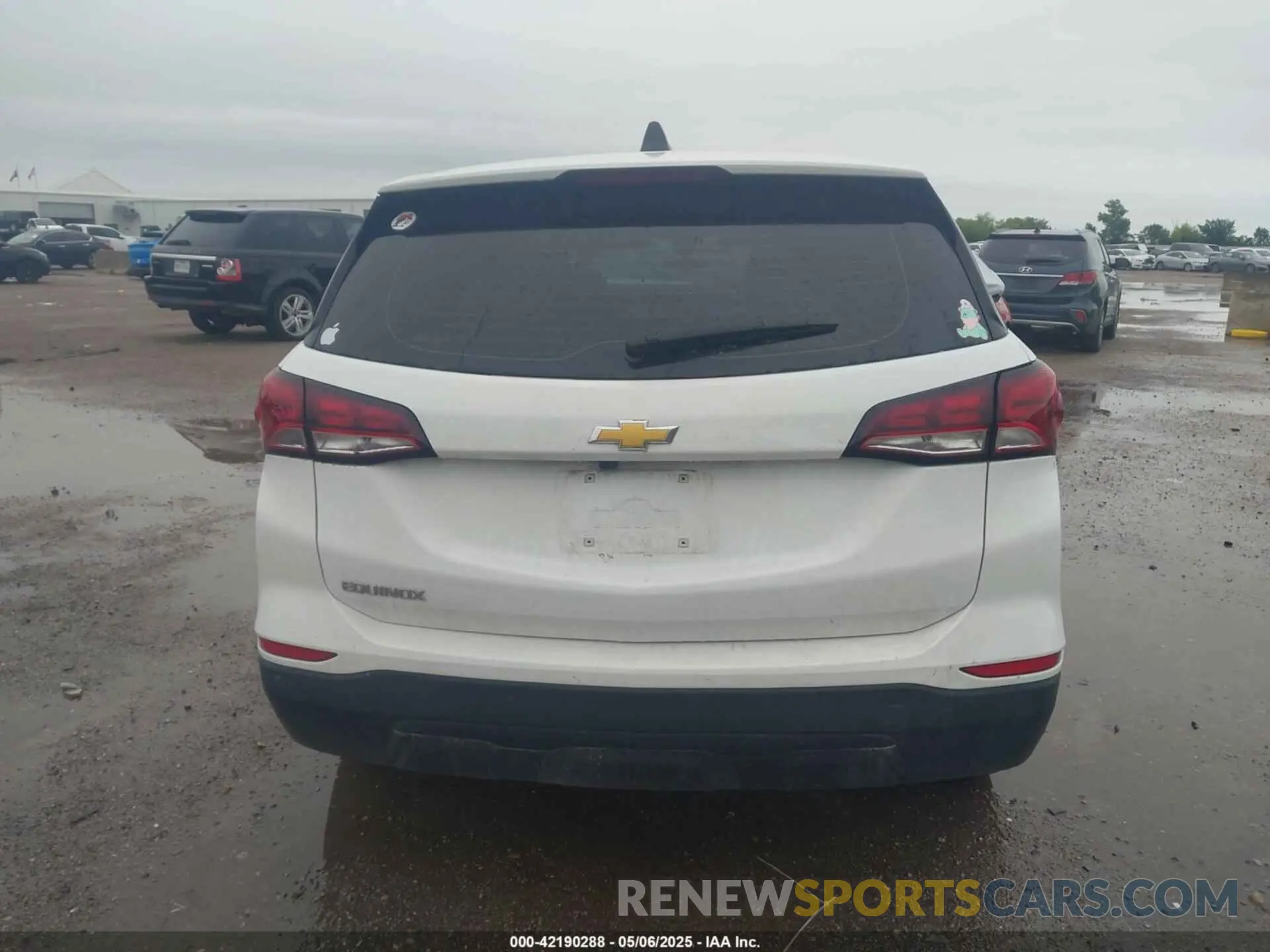 15 fotografías del automóvil dañado 3GNAXHEG5RL200500 CHEVROLET EQUINOX 2024
