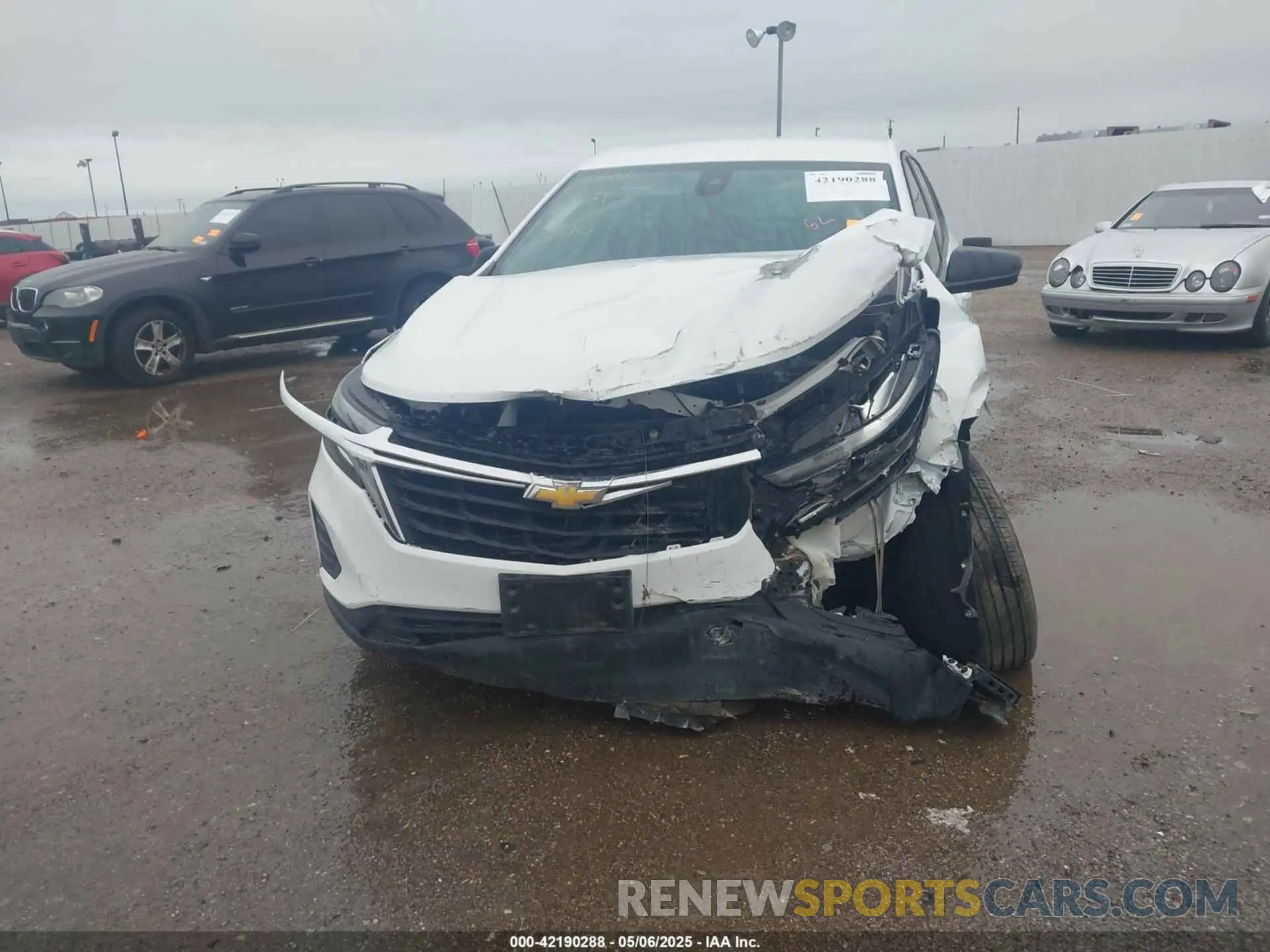6 fotografías del automóvil dañado 3GNAXHEG5RL200500 CHEVROLET EQUINOX 2024