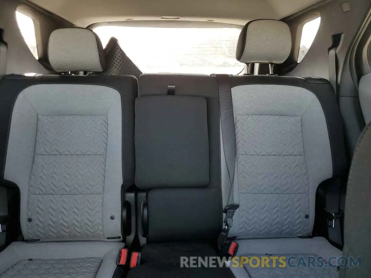 10 fotografías del automóvil dañado 3GNAXHEG7RL284674 CHEVROLET EQUINOX 2024