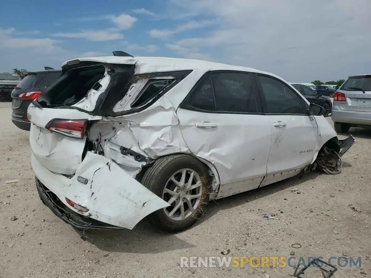 3 fotografías del automóvil dañado 3GNAXHEG7RL309430 CHEVROLET EQUINOX 2024