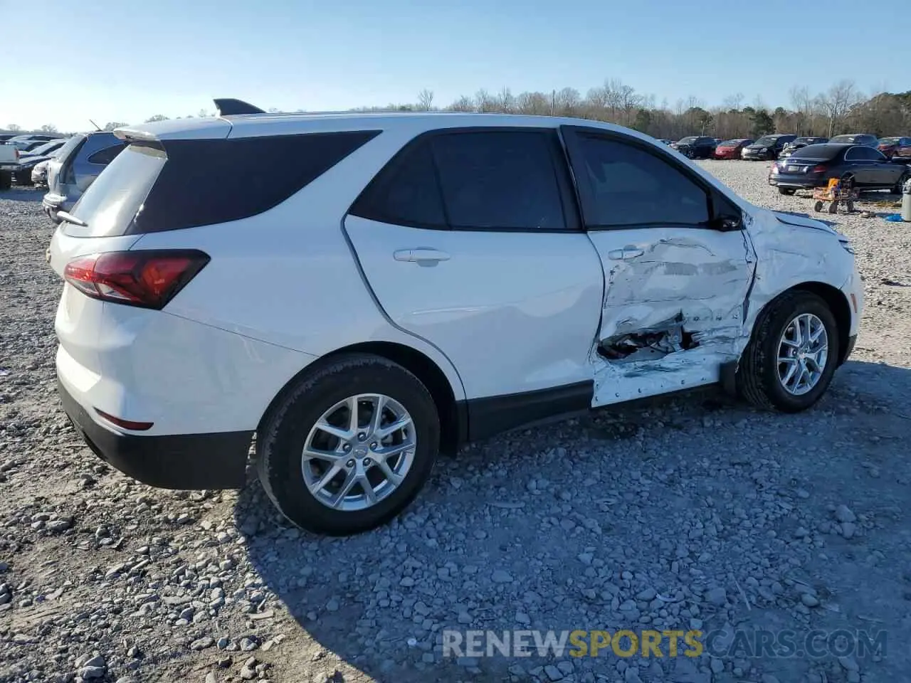 3 fotografías del automóvil dañado 3GNAXHEG7RL329242 CHEVROLET EQUINOX 2024