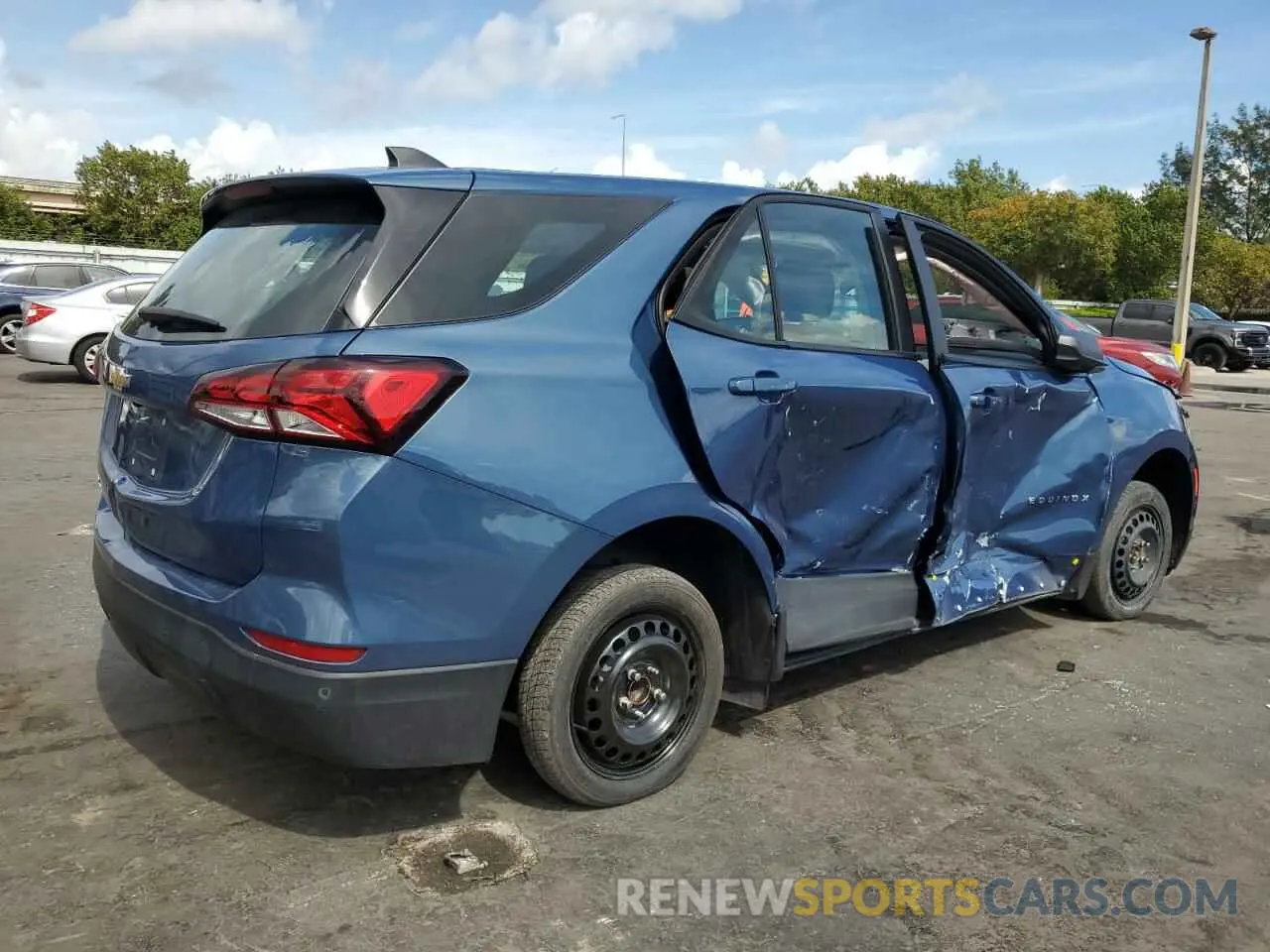 3 fotografías del automóvil dañado 3GNAXHEG7RL330309 CHEVROLET EQUINOX 2024