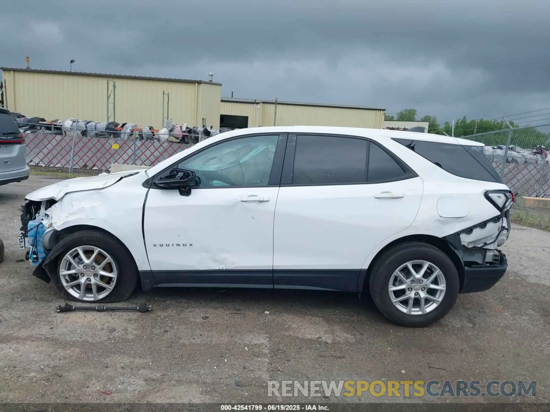 13 fotografías del automóvil dañado 3GNAXHEG9RL141869 CHEVROLET EQUINOX 2024