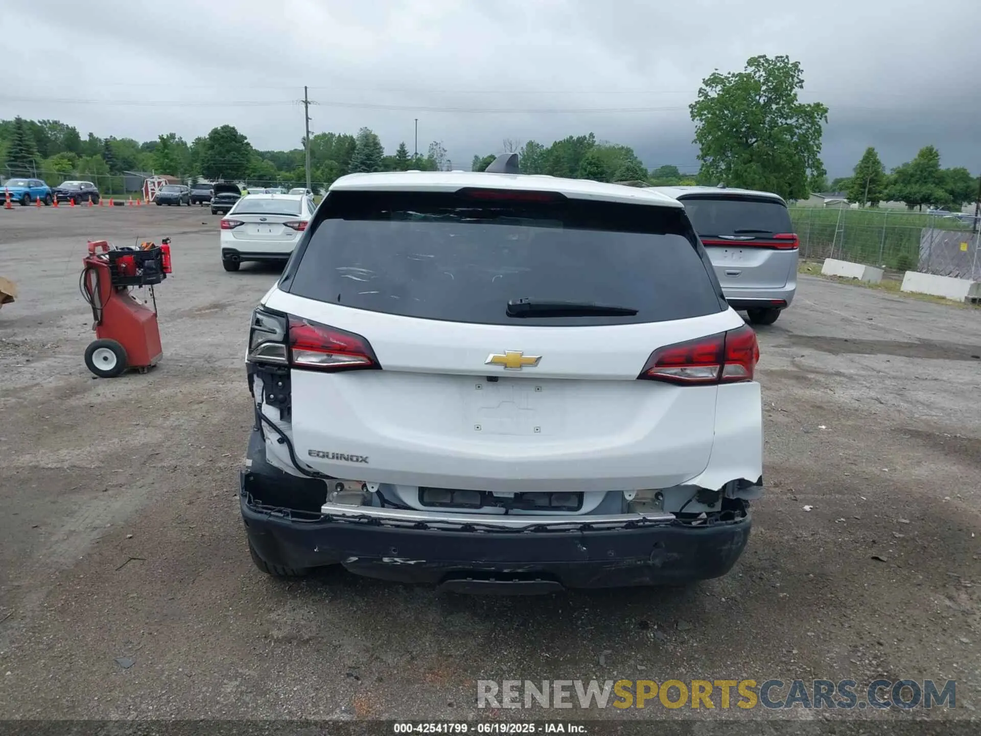 15 fotografías del automóvil dañado 3GNAXHEG9RL141869 CHEVROLET EQUINOX 2024