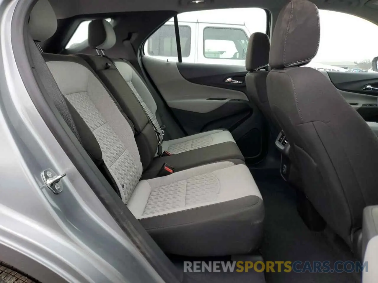 11 fotografías del automóvil dañado 3GNAXHEG9RL191185 CHEVROLET EQUINOX 2024