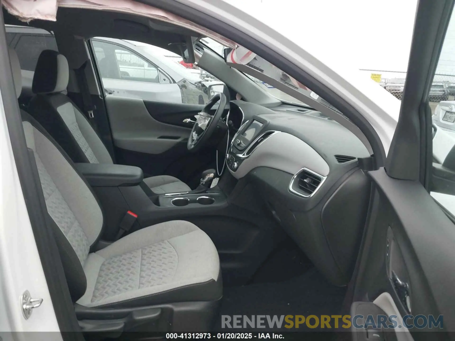 5 fotografías del automóvil dañado 3GNAXHEG9RL226517 CHEVROLET EQUINOX 2024