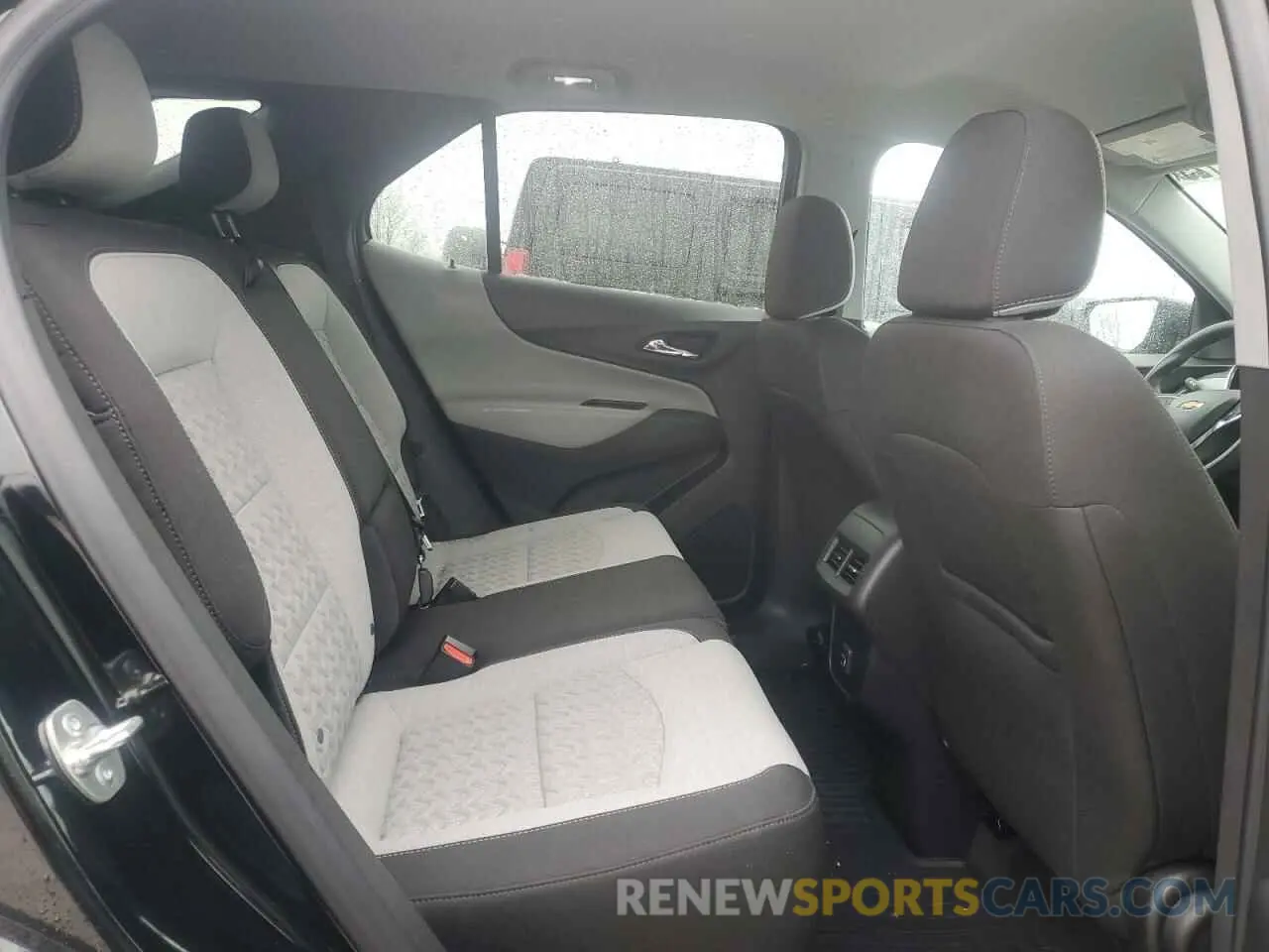 11 fotografías del automóvil dañado 3GNAXHEG9RL367216 CHEVROLET EQUINOX 2024
