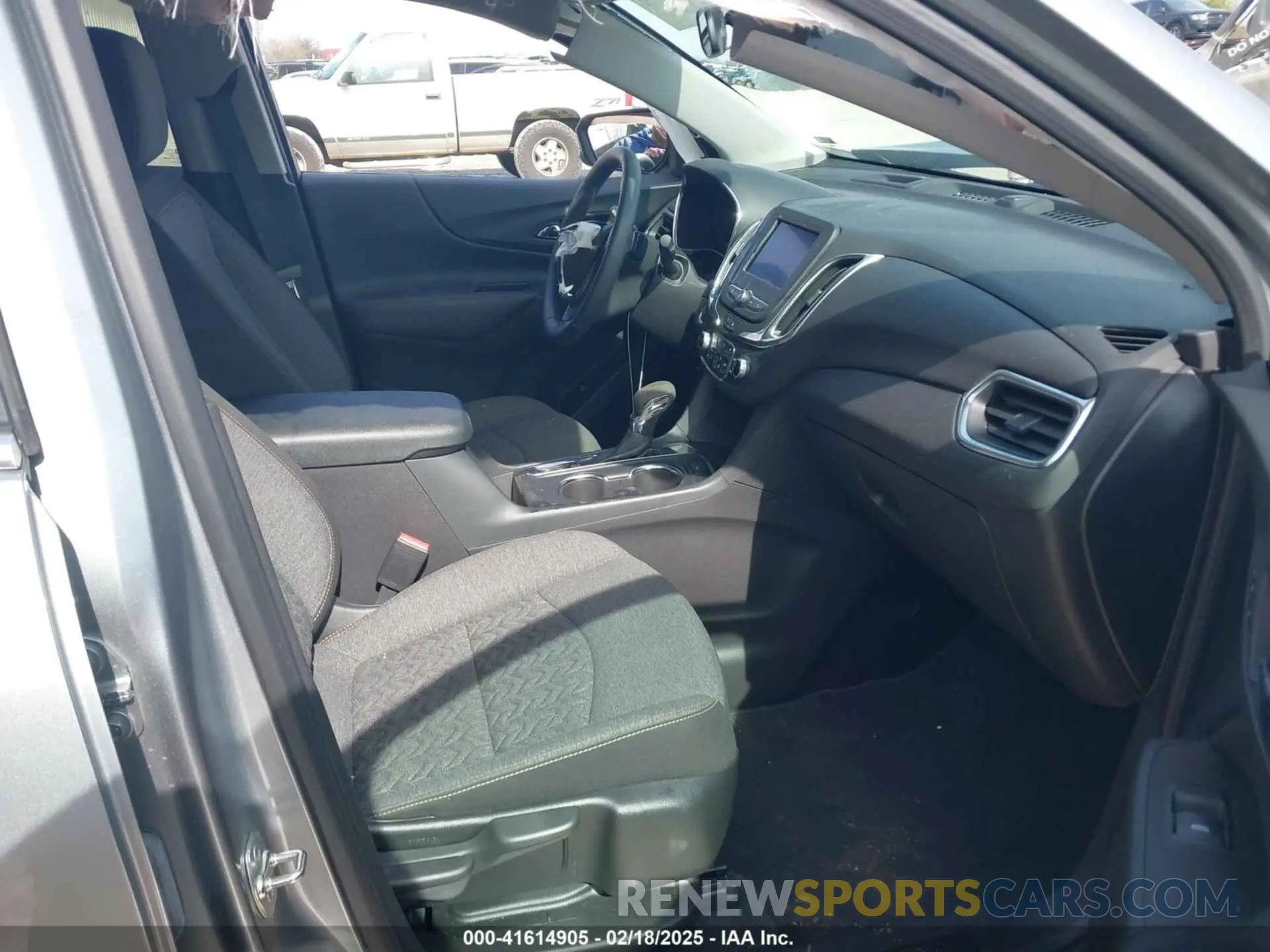5 fotografías del automóvil dañado 3GNAXKEG0RL341794 CHEVROLET EQUINOX 2024