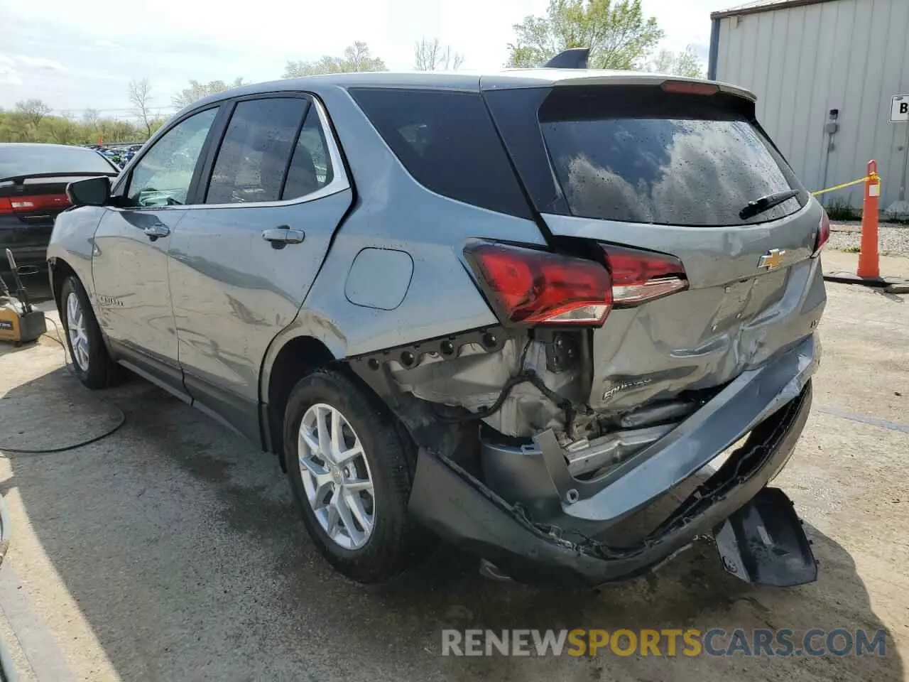 2 fotografías del automóvil dañado 3GNAXKEG0RS101098 CHEVROLET EQUINOX 2024