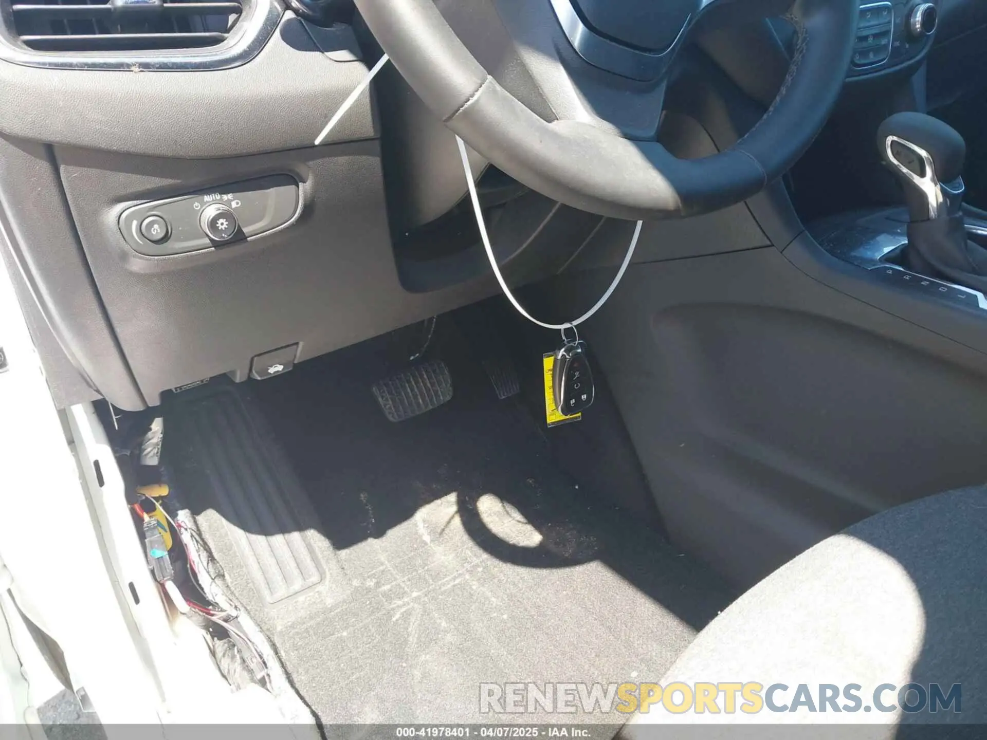 11 fotografías del automóvil dañado 3GNAXKEG0RS177209 CHEVROLET EQUINOX 2024