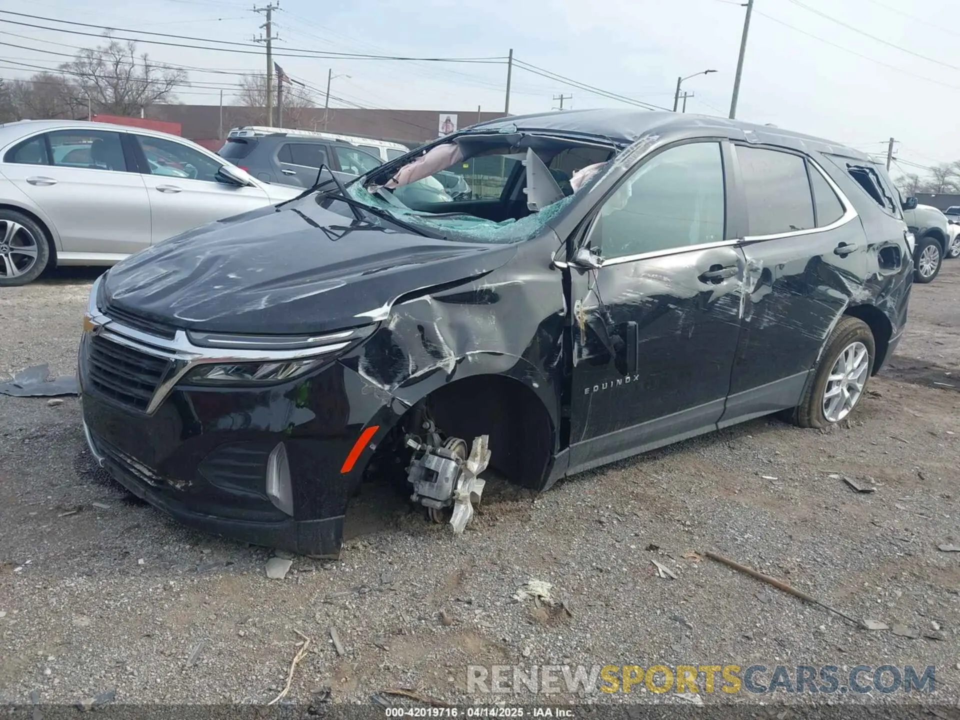 2 fotografías del automóvil dañado 3GNAXKEG1RL297806 CHEVROLET EQUINOX 2024