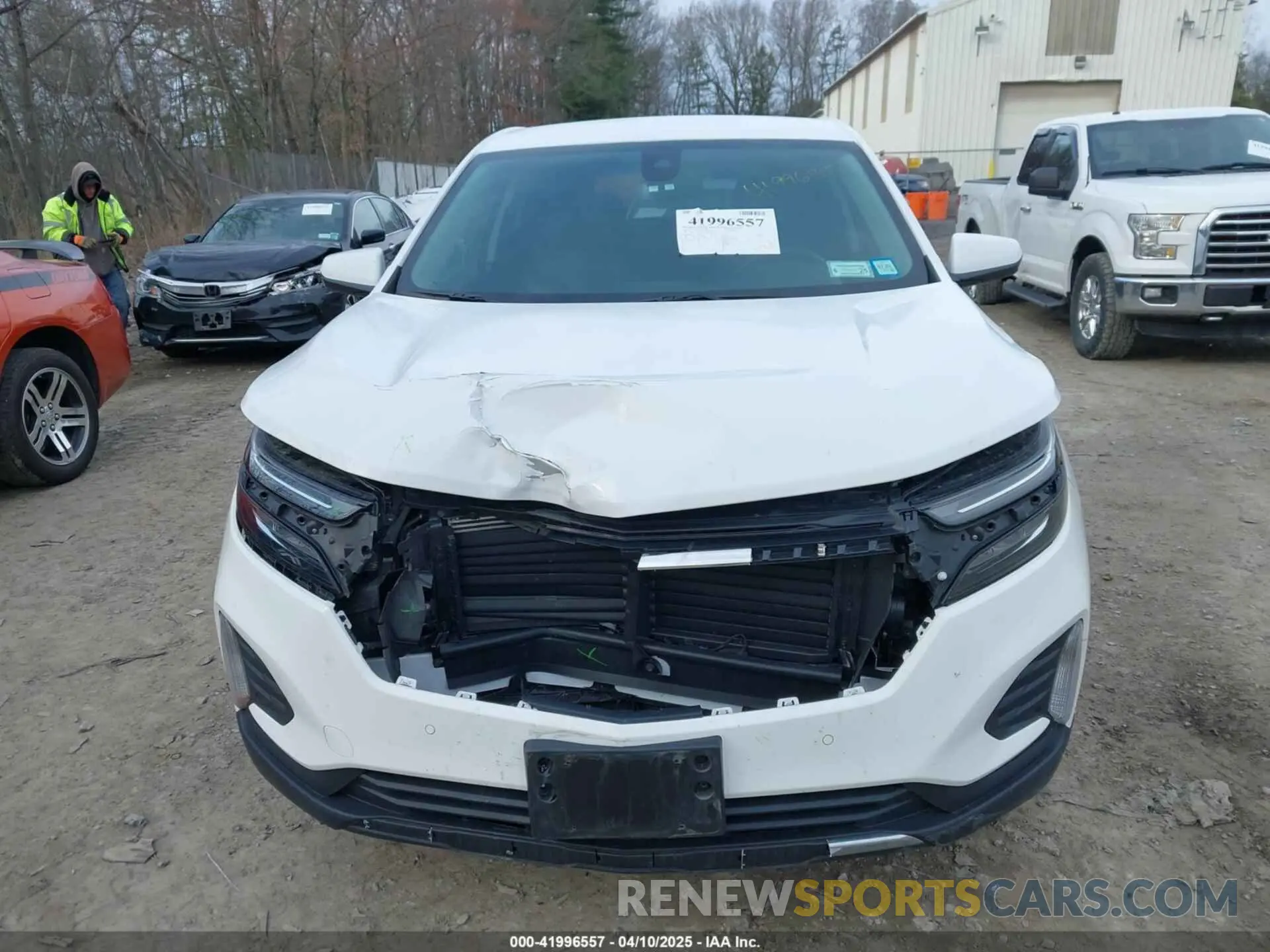 12 fotografías del automóvil dañado 3GNAXKEG1RL363819 CHEVROLET EQUINOX 2024