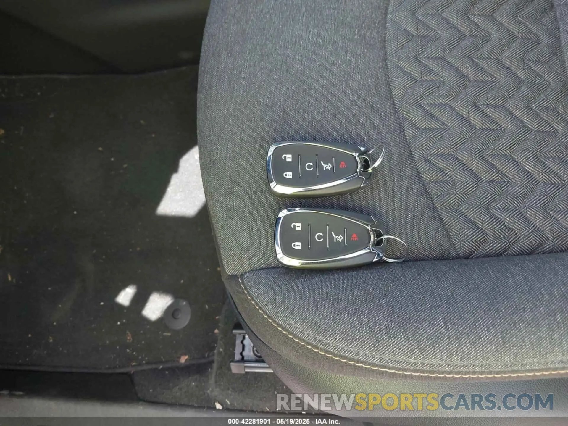 11 fotografías del automóvil dañado 3GNAXKEG2RL242152 CHEVROLET EQUINOX 2024