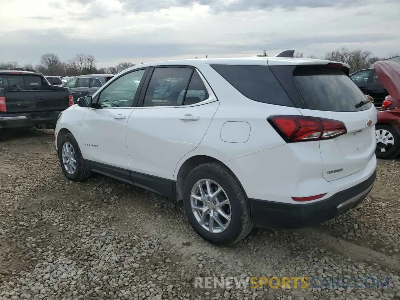 2 fotografías del automóvil dañado 3GNAXKEG3RS114718 CHEVROLET EQUINOX 2024