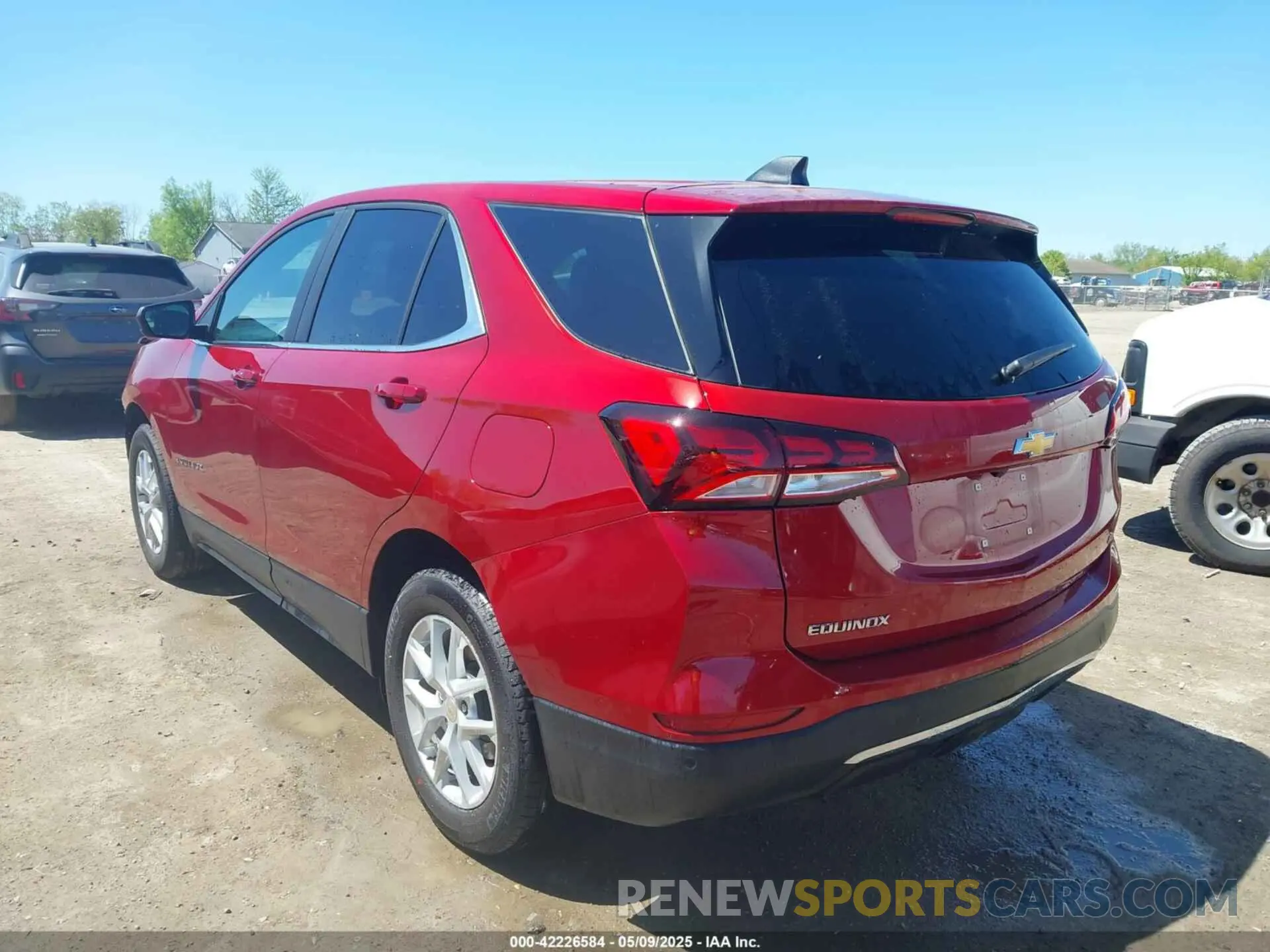 3 fotografías del automóvil dañado 3GNAXKEG3RS132829 CHEVROLET EQUINOX 2024