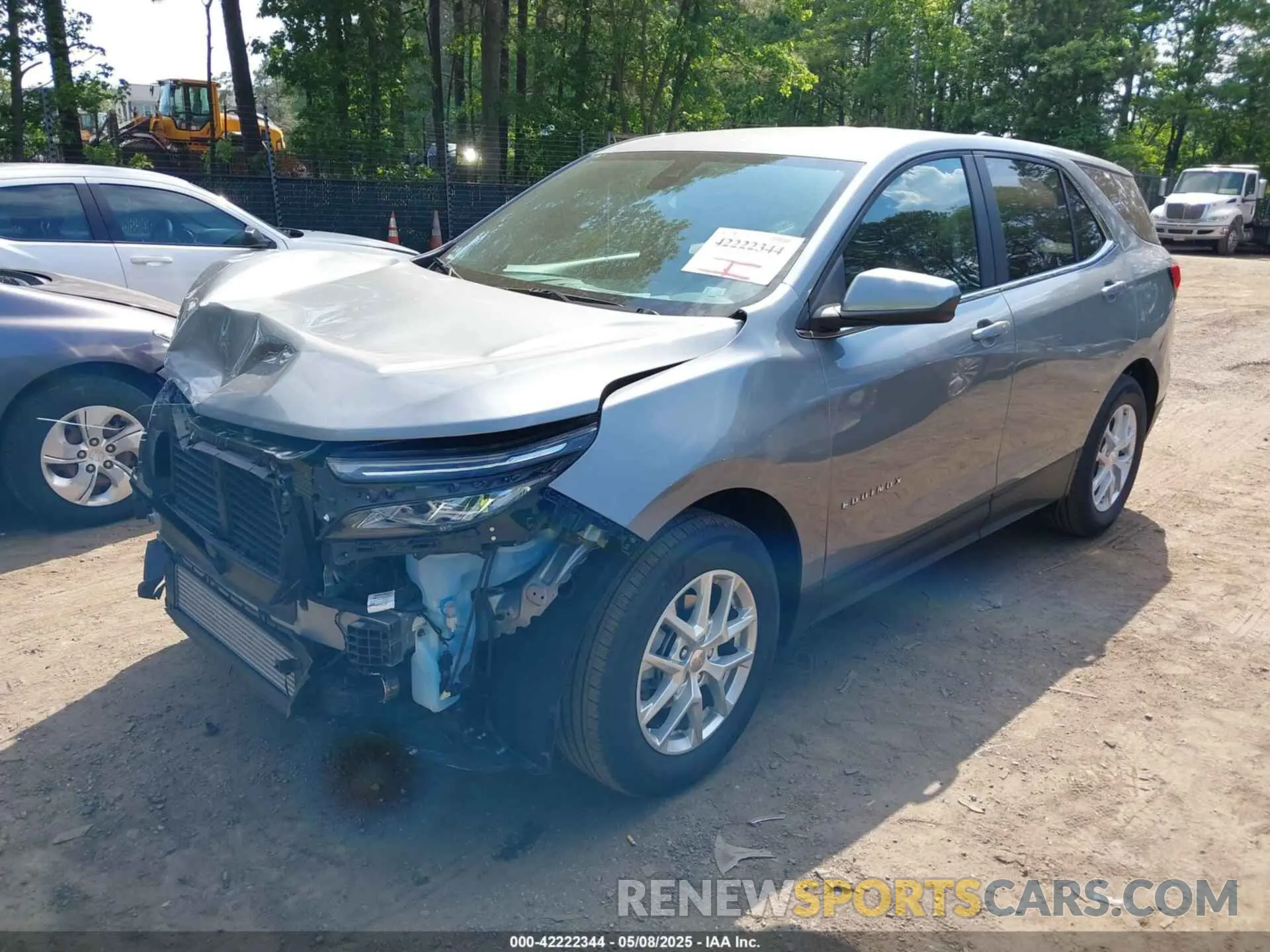 2 fotografías del automóvil dañado 3GNAXKEG5RL334386 CHEVROLET EQUINOX 2024