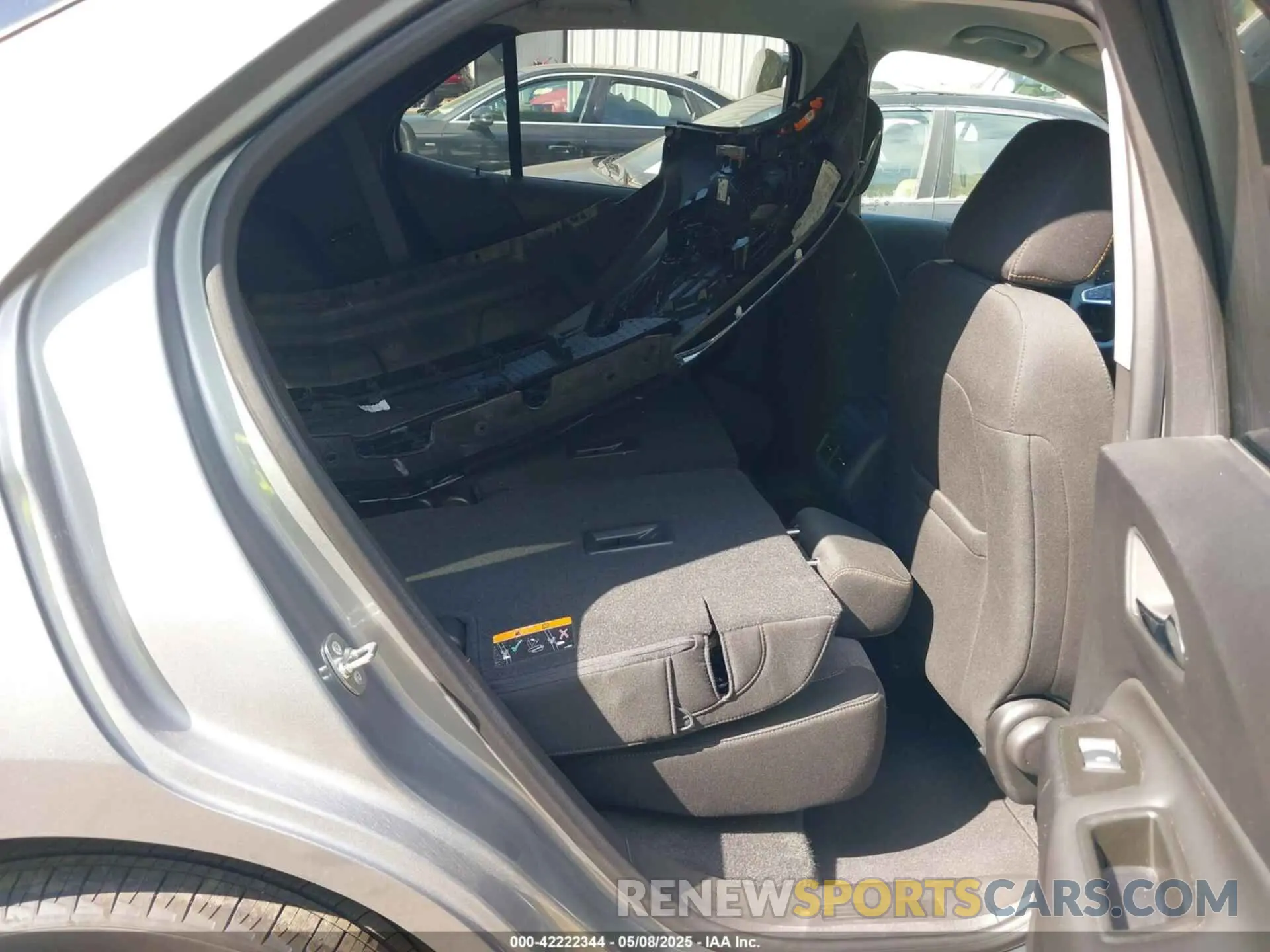 8 fotografías del automóvil dañado 3GNAXKEG5RL334386 CHEVROLET EQUINOX 2024