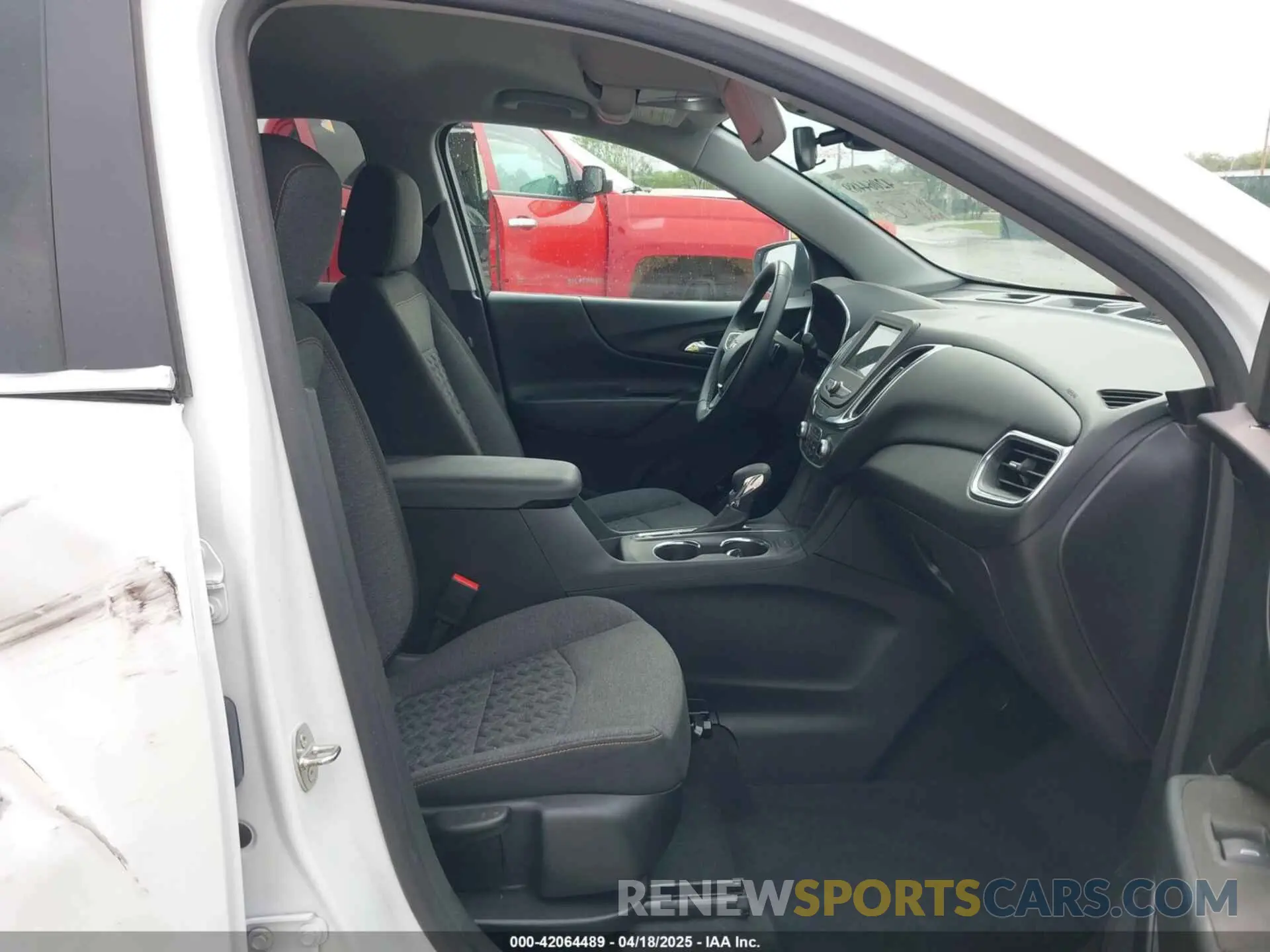 5 fotografías del automóvil dañado 3GNAXKEG6RL111502 CHEVROLET EQUINOX 2024