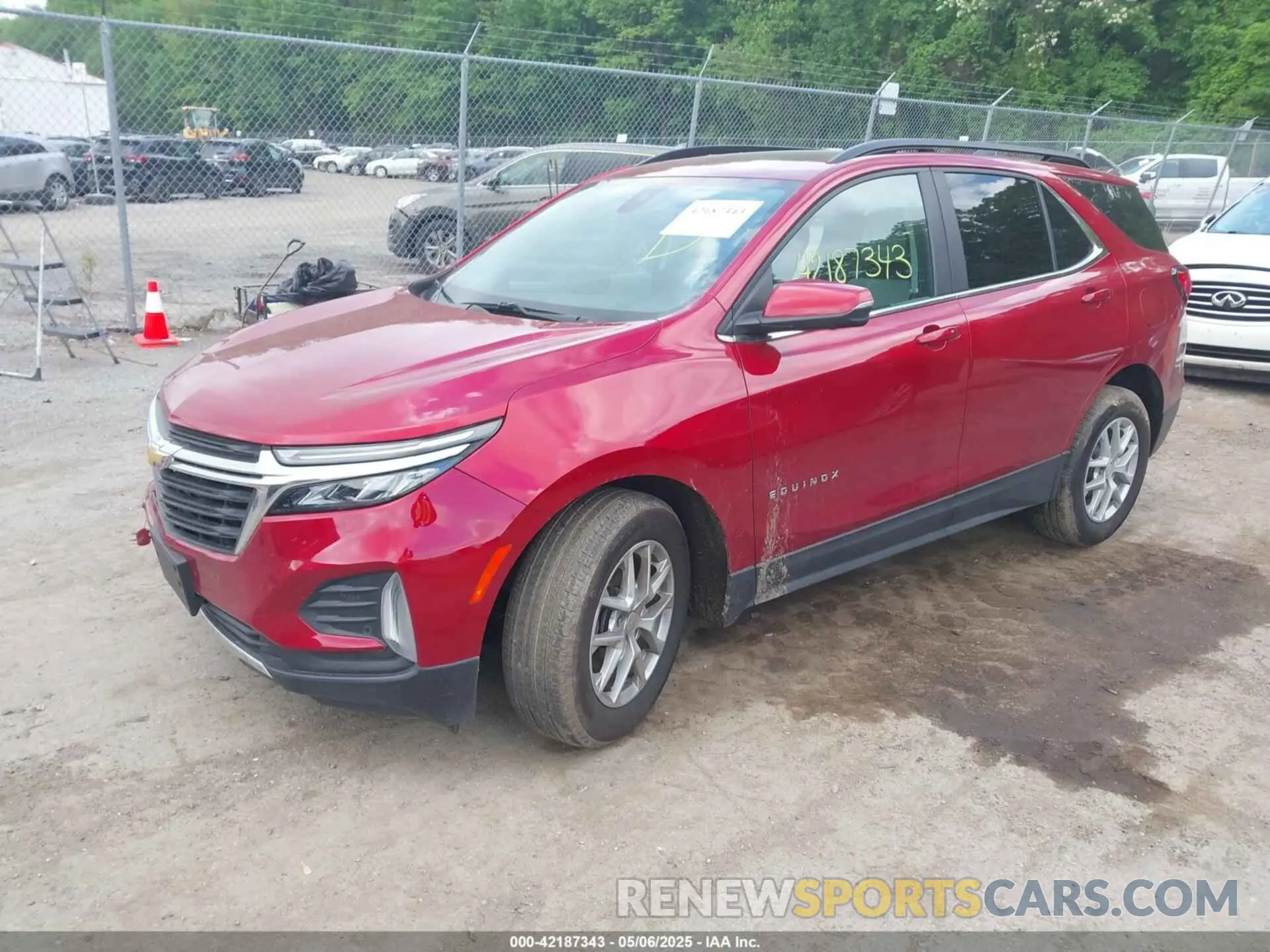 2 fotografías del automóvil dañado 3GNAXKEG6RL130860 CHEVROLET EQUINOX 2024