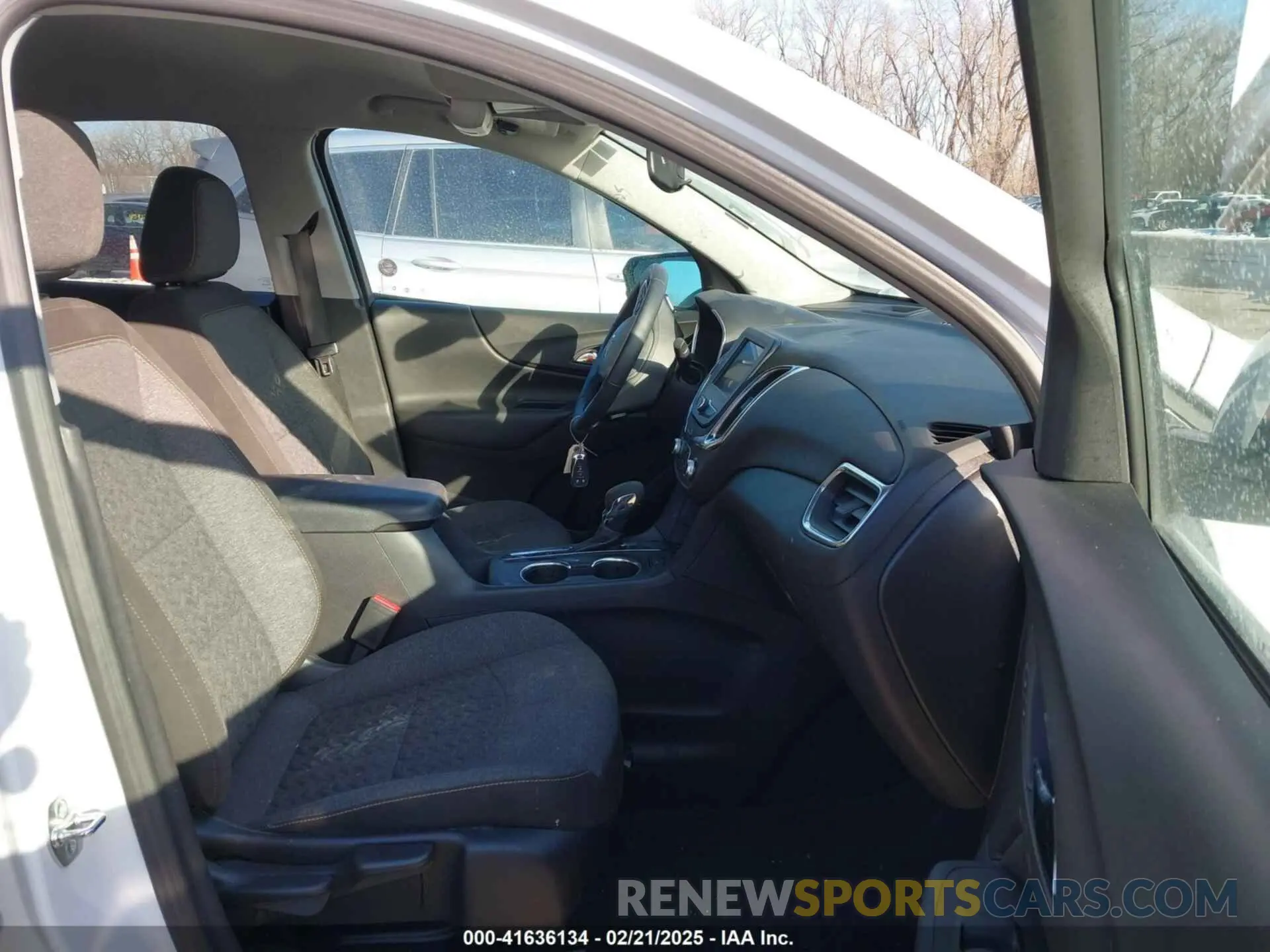 5 fotografías del automóvil dañado 3GNAXKEG6RL245264 CHEVROLET EQUINOX 2024