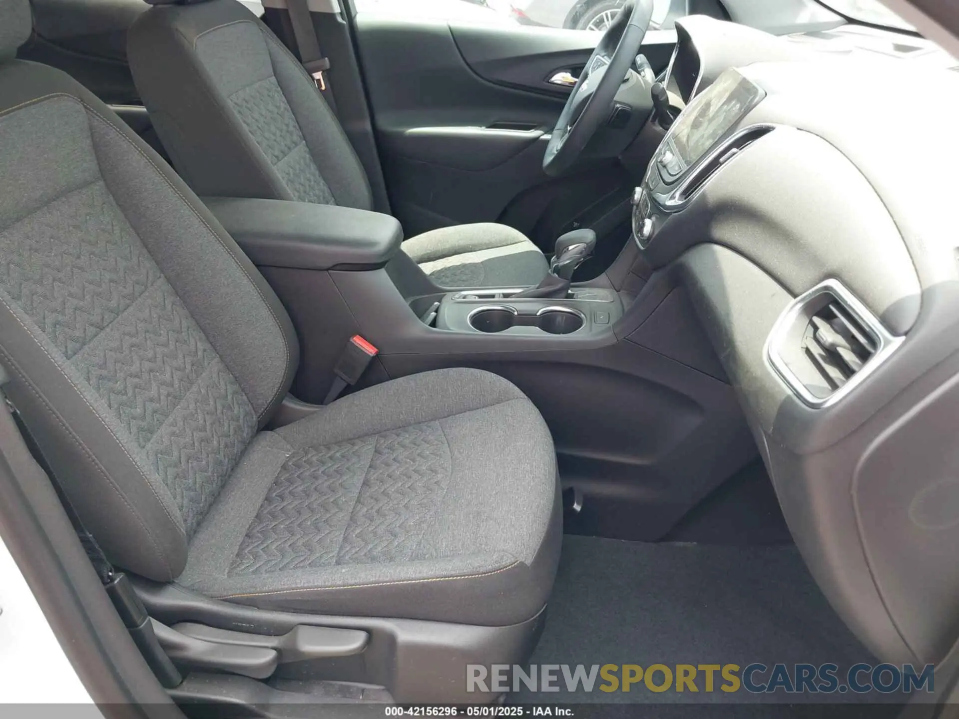 5 fotografías del automóvil dañado 3GNAXKEG6RS199733 CHEVROLET EQUINOX 2024