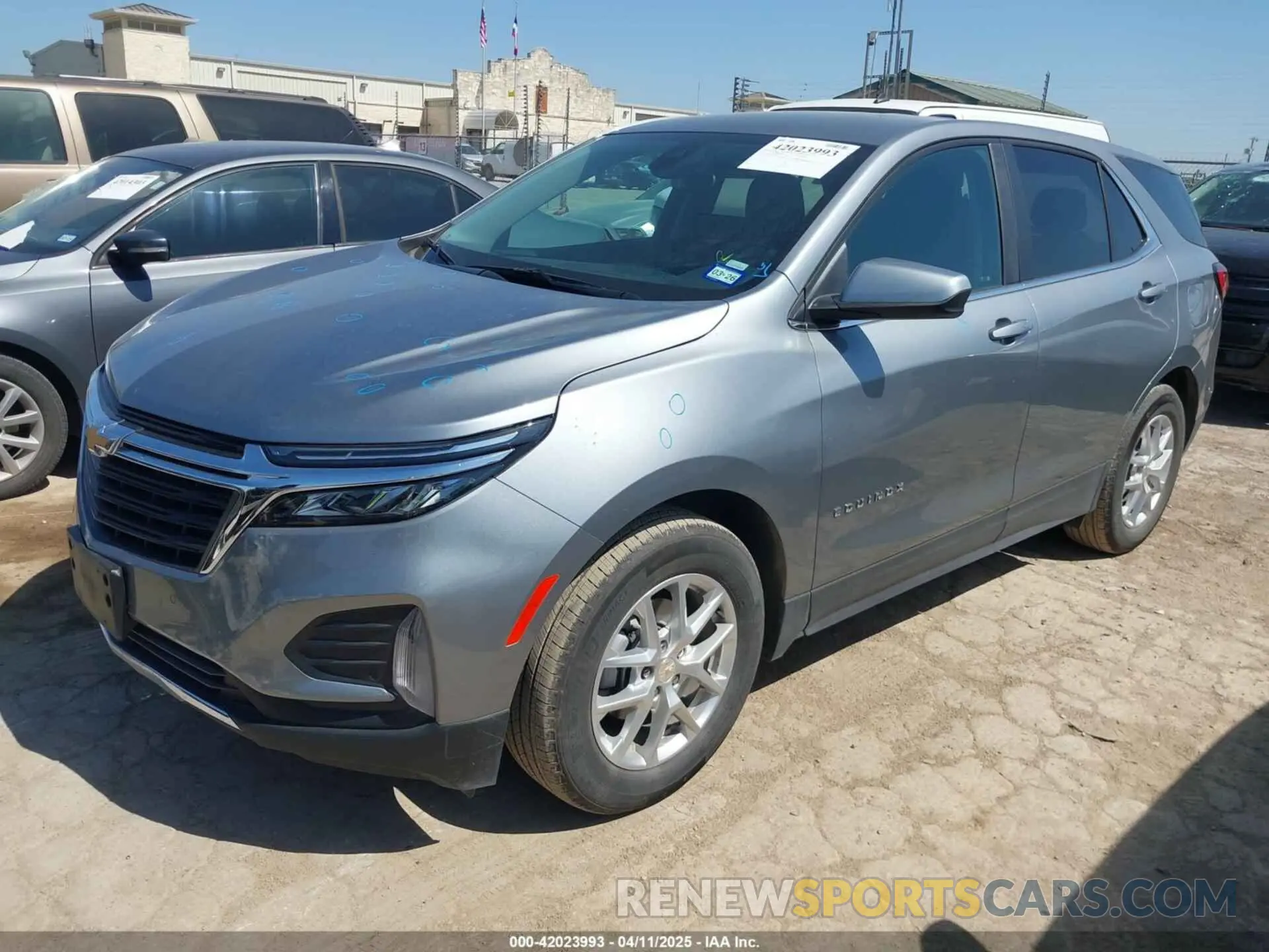 2 fotografías del automóvil dañado 3GNAXKEG6RS249014 CHEVROLET EQUINOX 2024