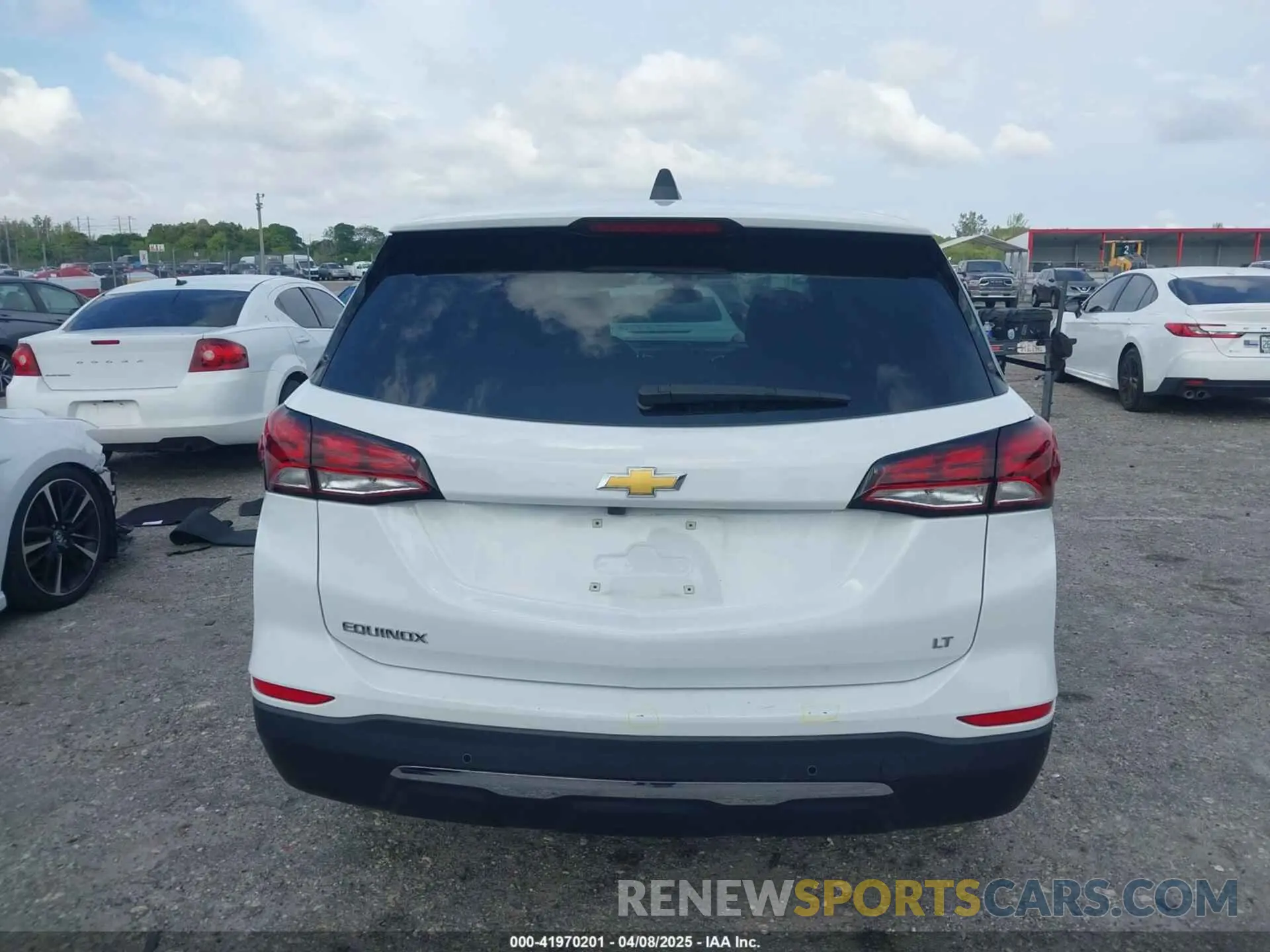 17 fotografías del automóvil dañado 3GNAXKEG7RL286406 CHEVROLET EQUINOX 2024