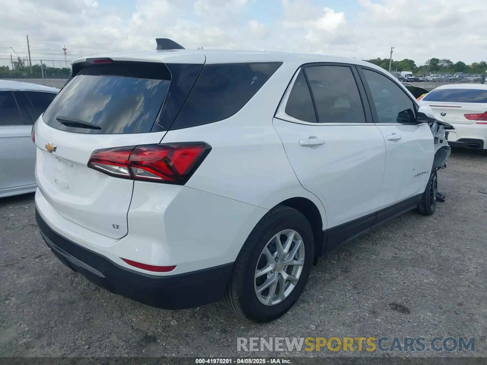 4 fotografías del automóvil dañado 3GNAXKEG7RL286406 CHEVROLET EQUINOX 2024