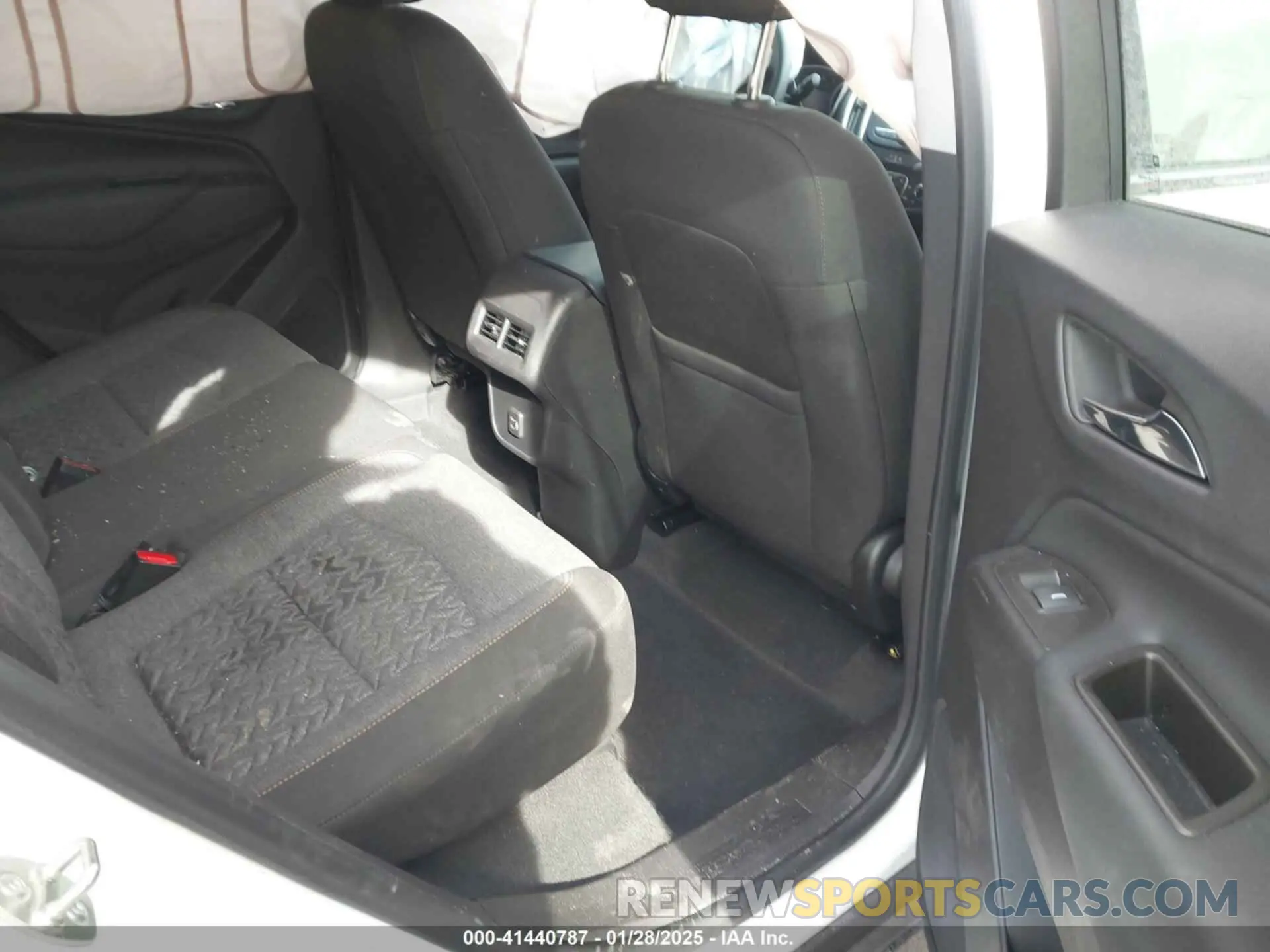 8 fotografías del automóvil dañado 3GNAXKEG7RS103222 CHEVROLET EQUINOX 2024