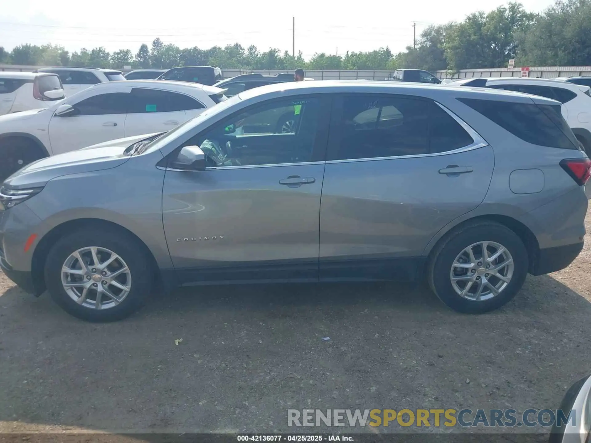 14 fotografías del automóvil dañado 3GNAXKEG8RS142062 CHEVROLET EQUINOX 2024
