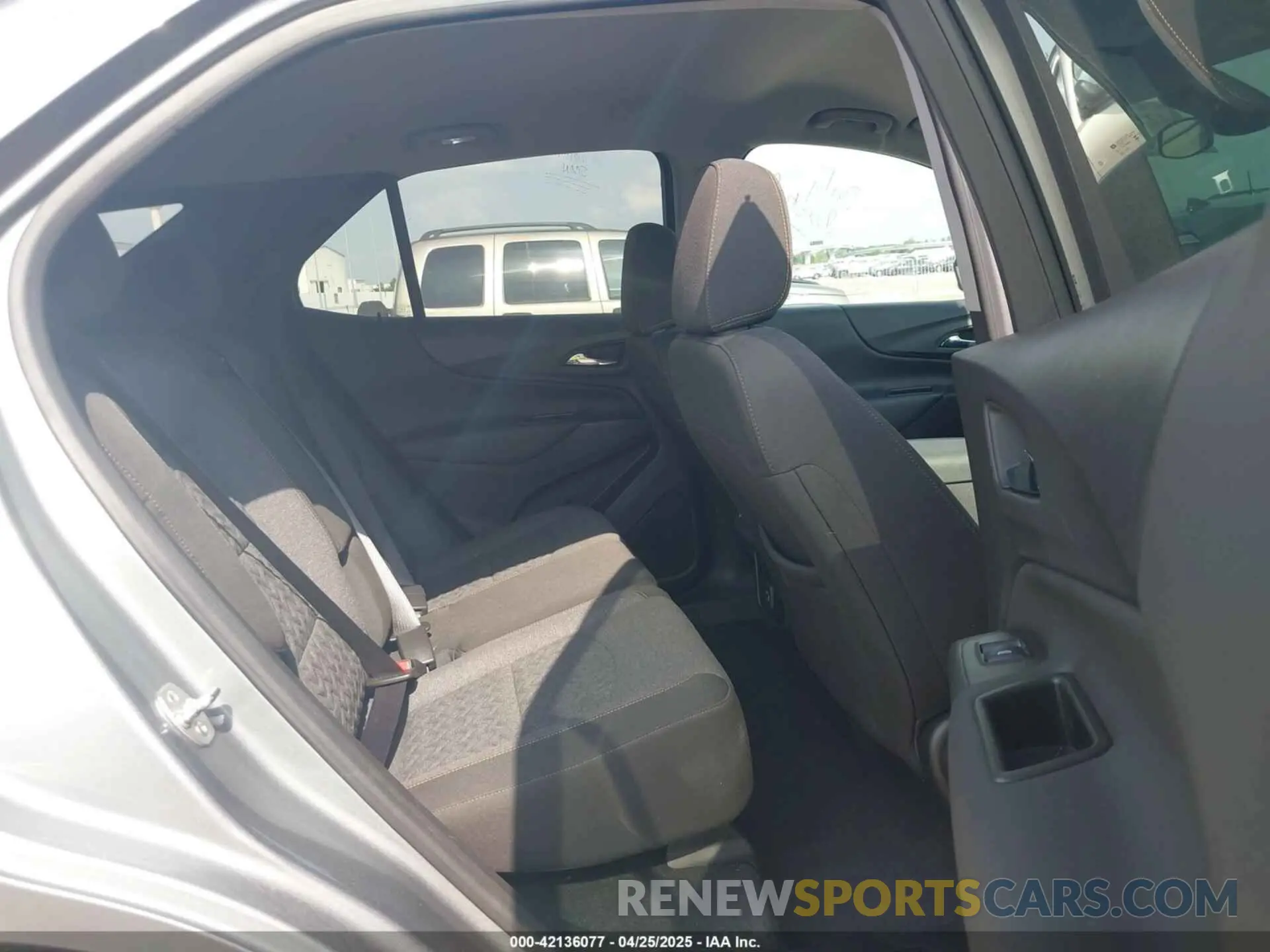 8 fotografías del automóvil dañado 3GNAXKEG8RS142062 CHEVROLET EQUINOX 2024