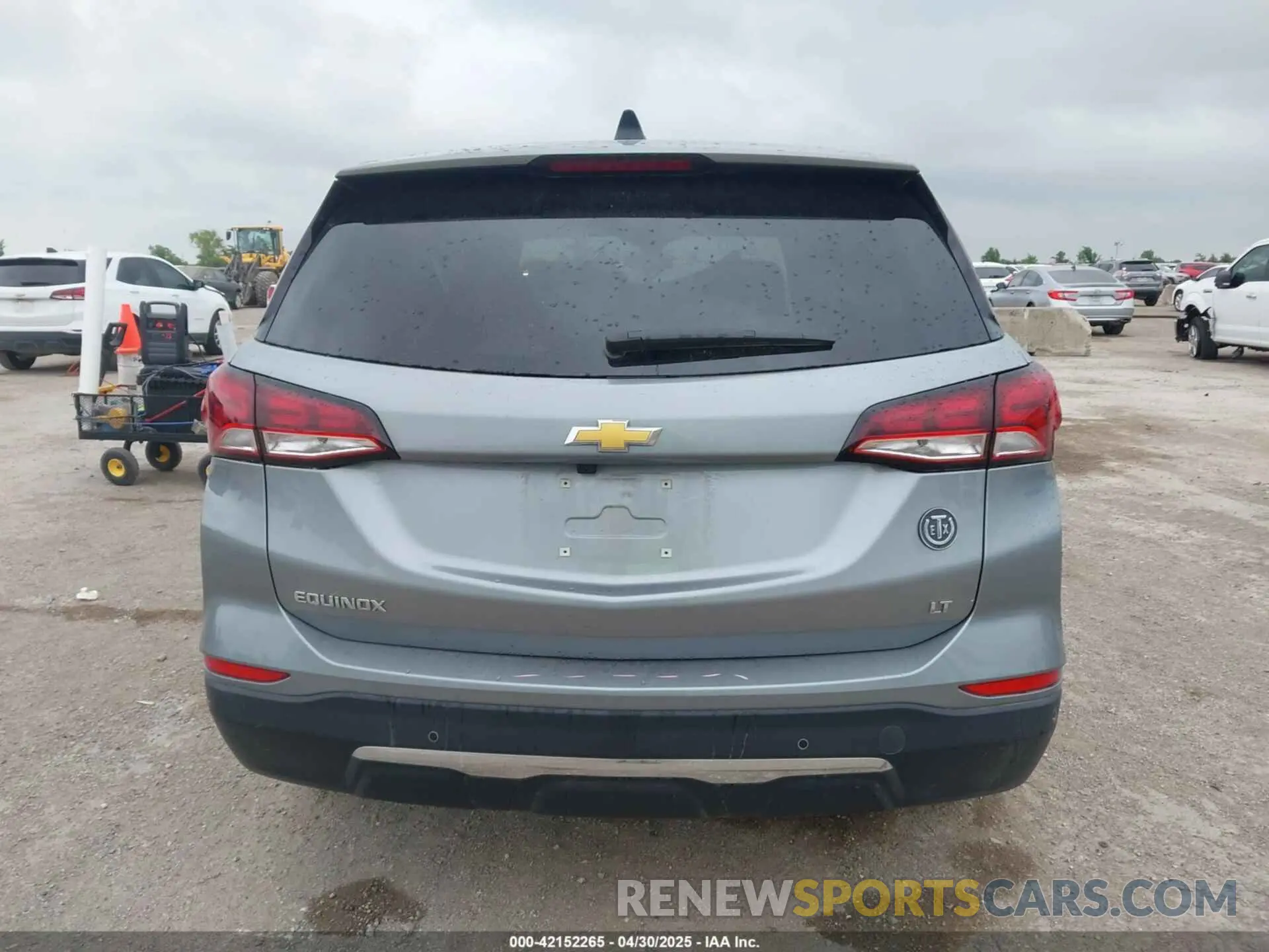 17 fotografías del automóvil dañado 3GNAXKEG8RS157449 CHEVROLET EQUINOX 2024