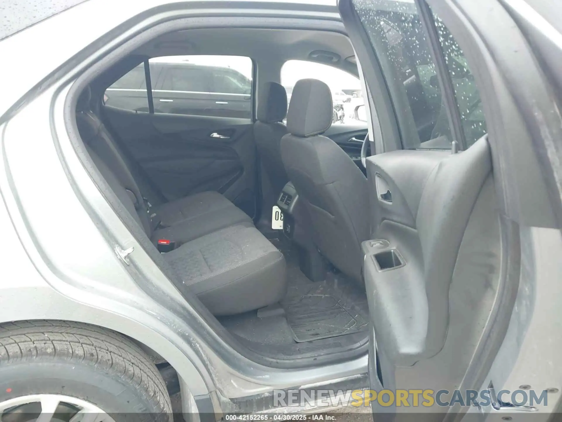 8 fotografías del automóvil dañado 3GNAXKEG8RS157449 CHEVROLET EQUINOX 2024
