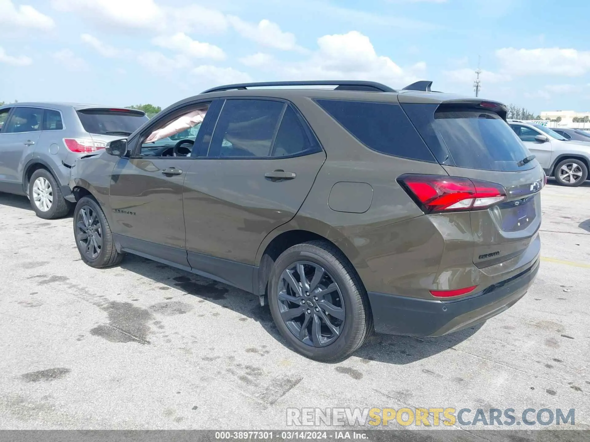 3 fotografías del automóvil dañado 3GNAXMEG0RL148511 CHEVROLET EQUINOX 2024