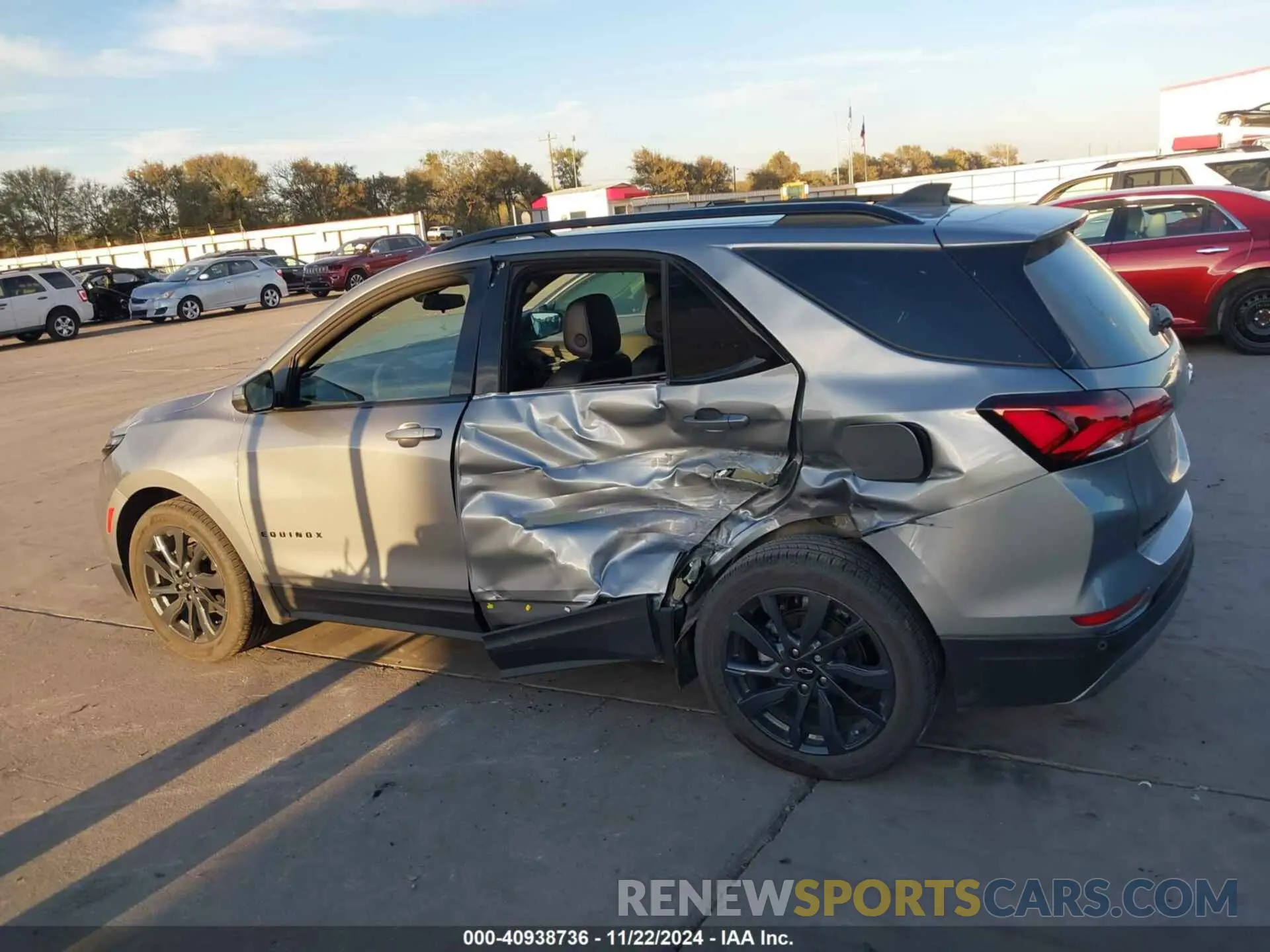 14 fotografías del automóvil dañado 3GNAXMEG0RS124859 CHEVROLET EQUINOX 2024
