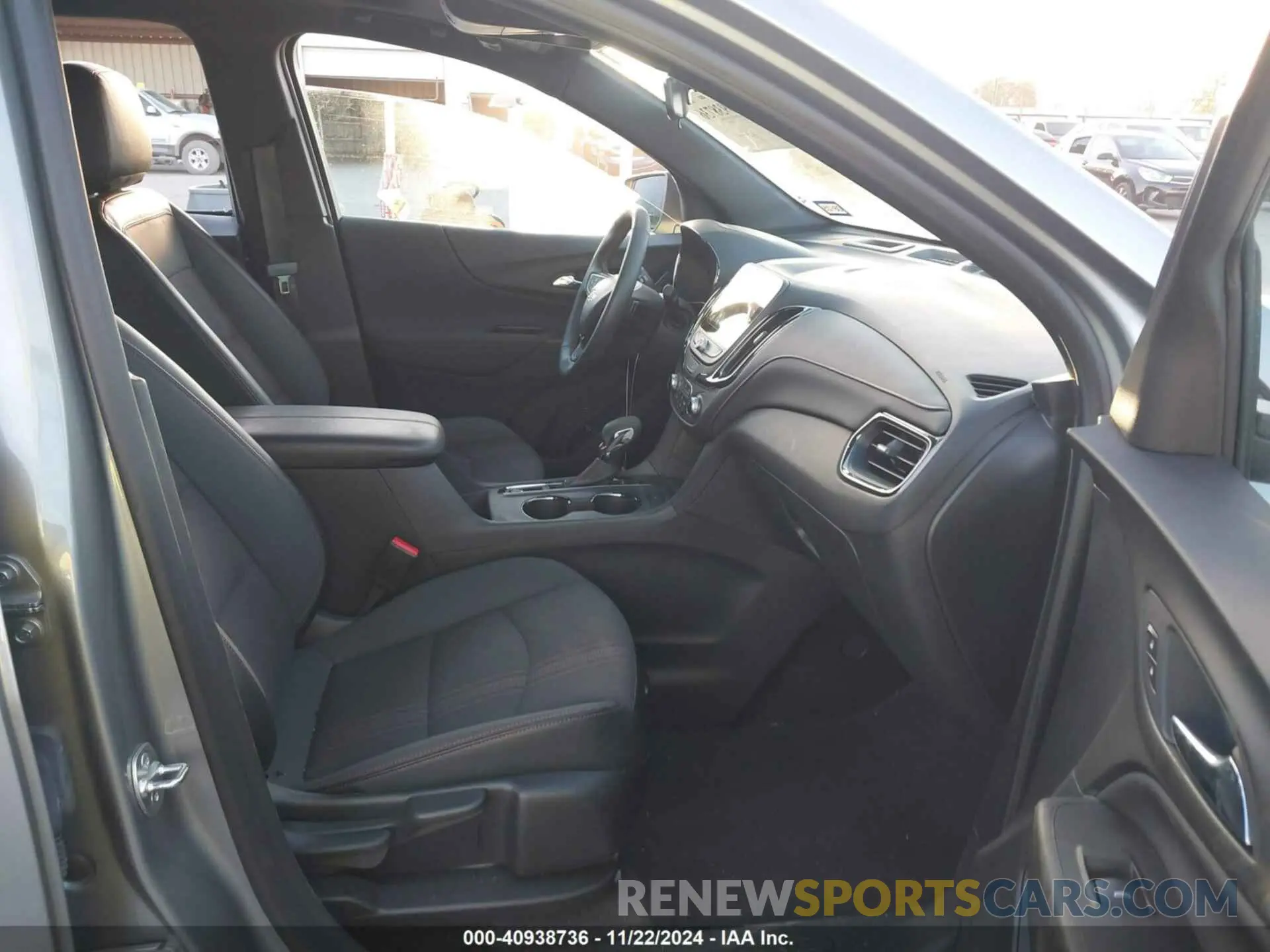 5 fotografías del automóvil dañado 3GNAXMEG0RS124859 CHEVROLET EQUINOX 2024