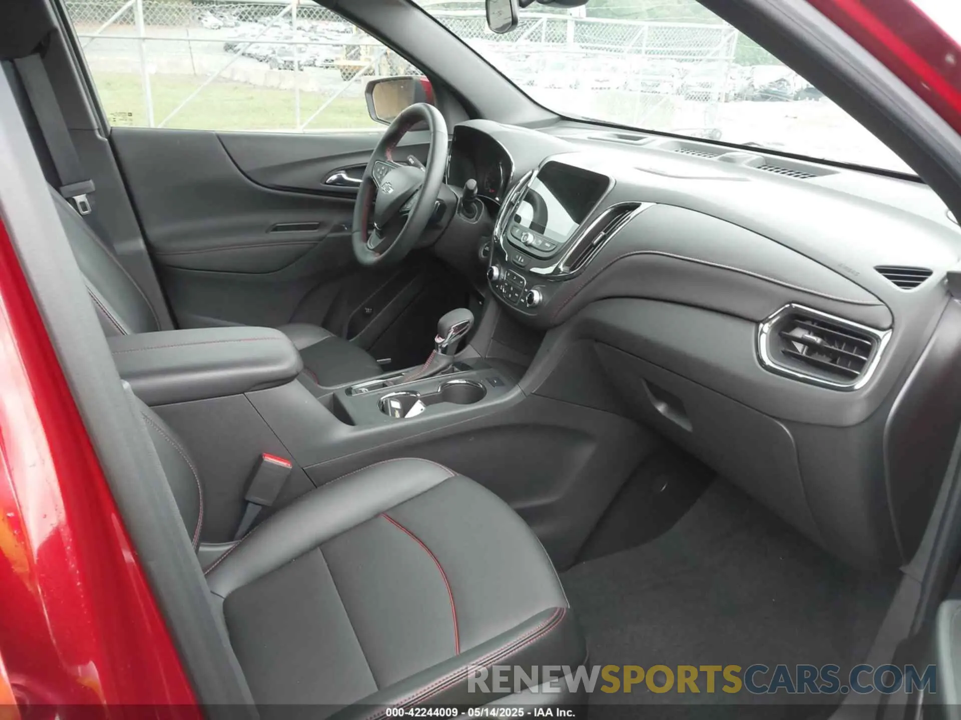 5 fotografías del automóvil dañado 3GNAXMEG3RL369603 CHEVROLET EQUINOX 2024