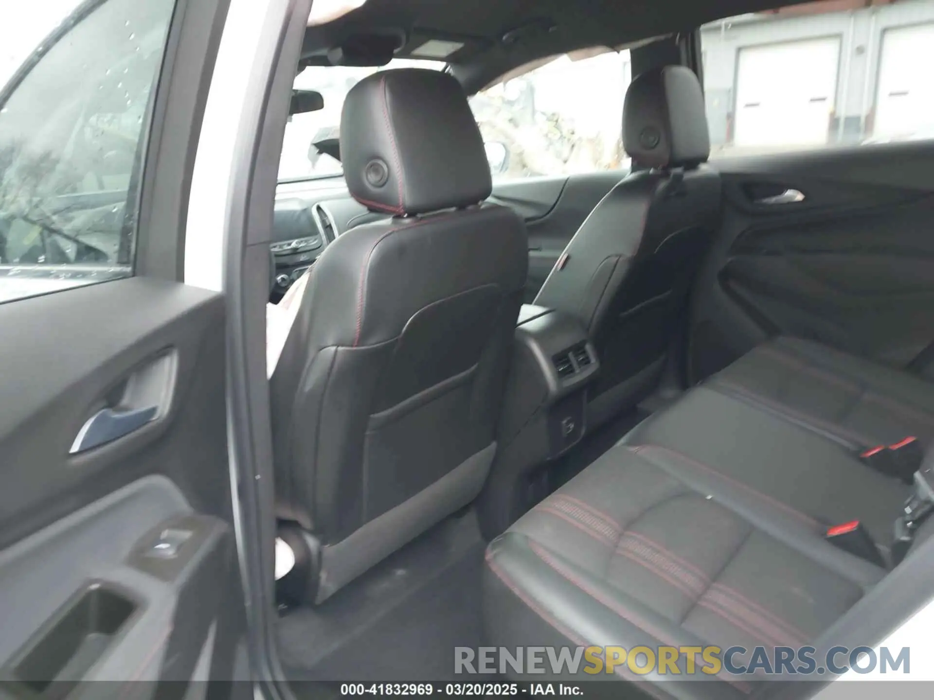 8 fotografías del automóvil dañado 3GNAXMEG4RS104243 CHEVROLET EQUINOX 2024