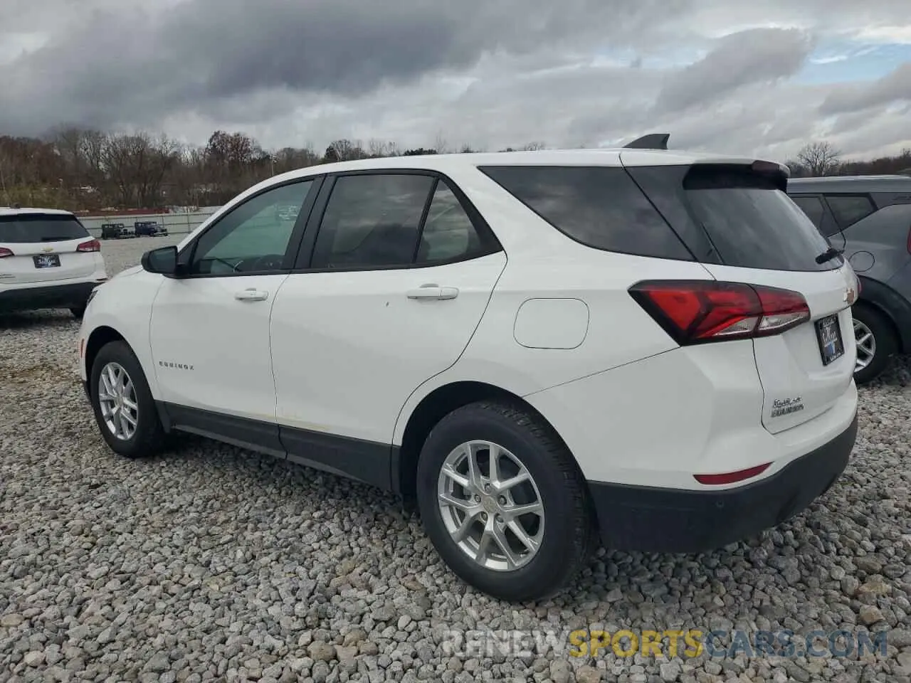 2 fotografías del automóvil dañado 3GNAXSEG1RL319190 CHEVROLET EQUINOX 2024