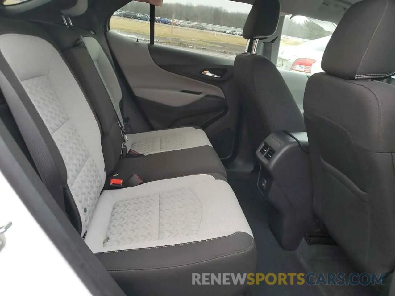 11 fotografías del automóvil dañado 3GNAXSEG2RL329730 CHEVROLET EQUINOX 2024
