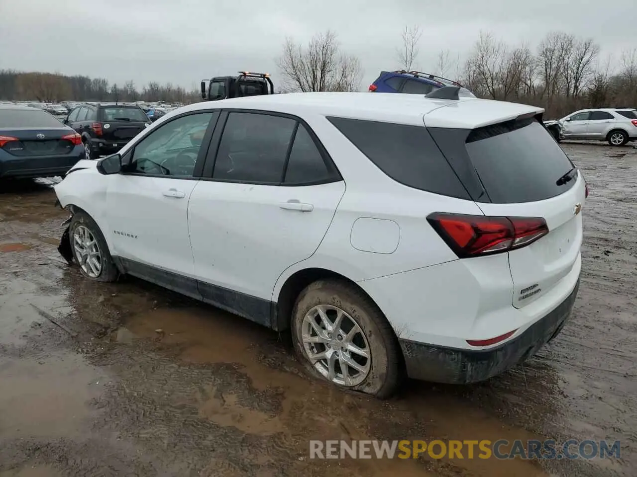 2 fotografías del automóvil dañado 3GNAXSEG2RL329730 CHEVROLET EQUINOX 2024