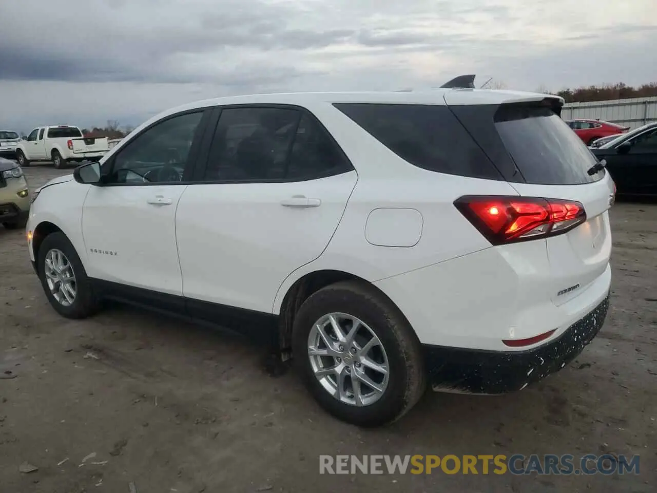 2 fotografías del automóvil dañado 3GNAXSEG5RL286954 CHEVROLET EQUINOX 2024