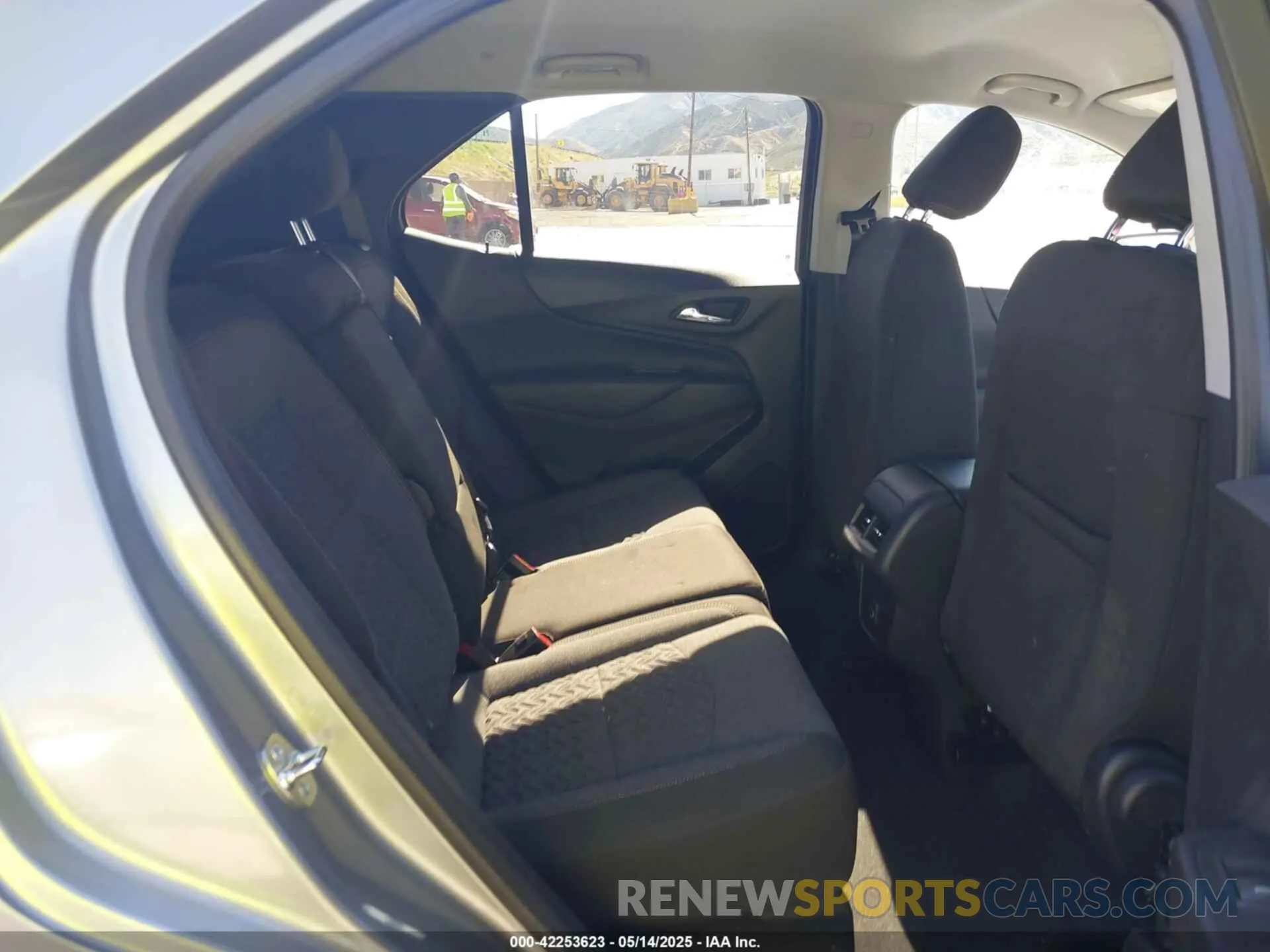 8 fotografías del automóvil dañado 3GNAXTEG1RL256629 CHEVROLET EQUINOX 2024