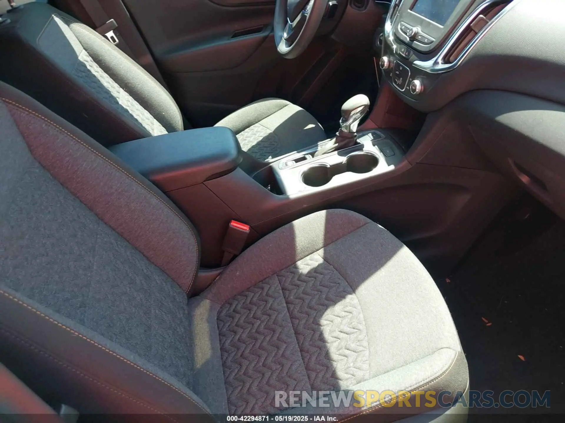 5 fotografías del automóvil dañado 3GNAXTEG6RL237140 CHEVROLET EQUINOX 2024