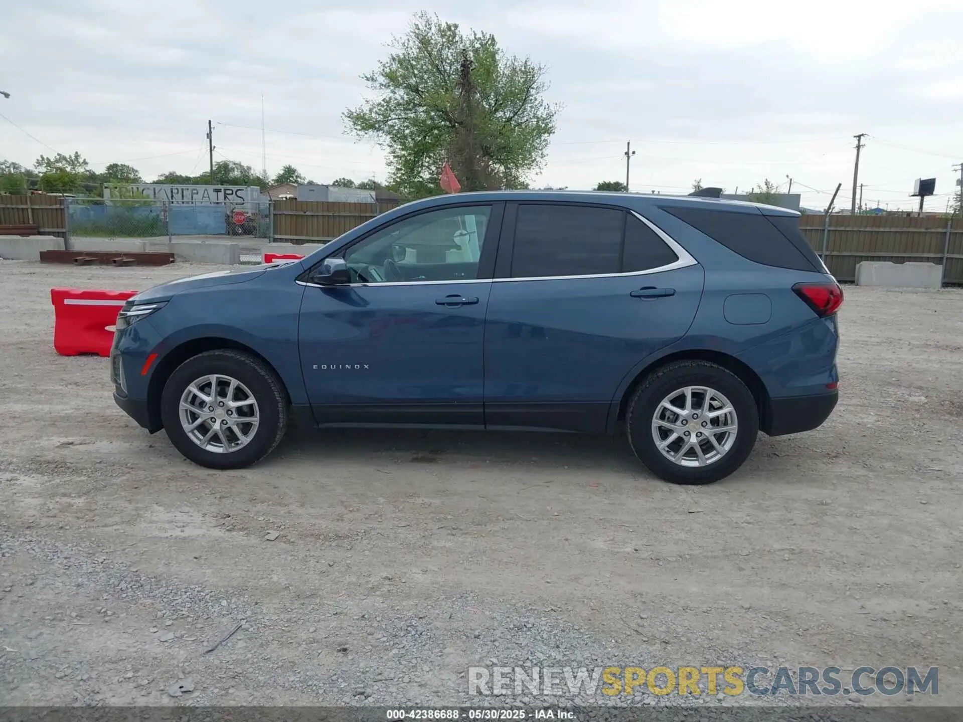14 fotografías del automóvil dañado 3GNAXTEG8RL201496 CHEVROLET EQUINOX 2024