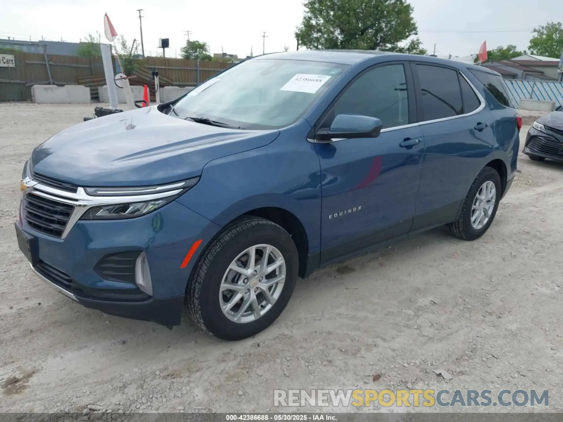 2 fotografías del automóvil dañado 3GNAXTEG8RL201496 CHEVROLET EQUINOX 2024