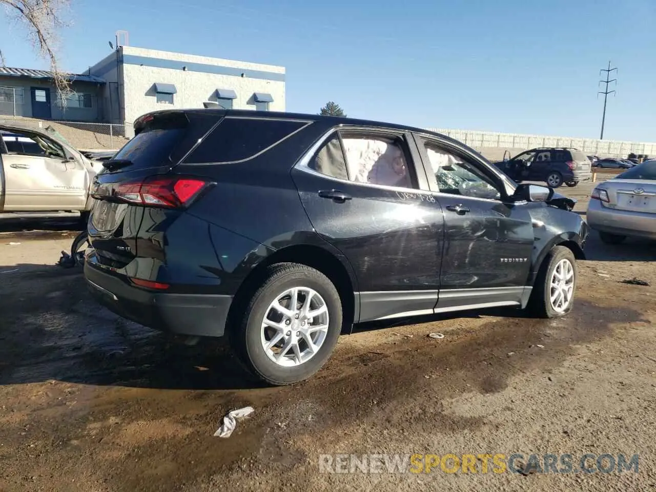3 fotografías del automóvil dañado 3GNAXUEG0RL229122 CHEVROLET EQUINOX 2024